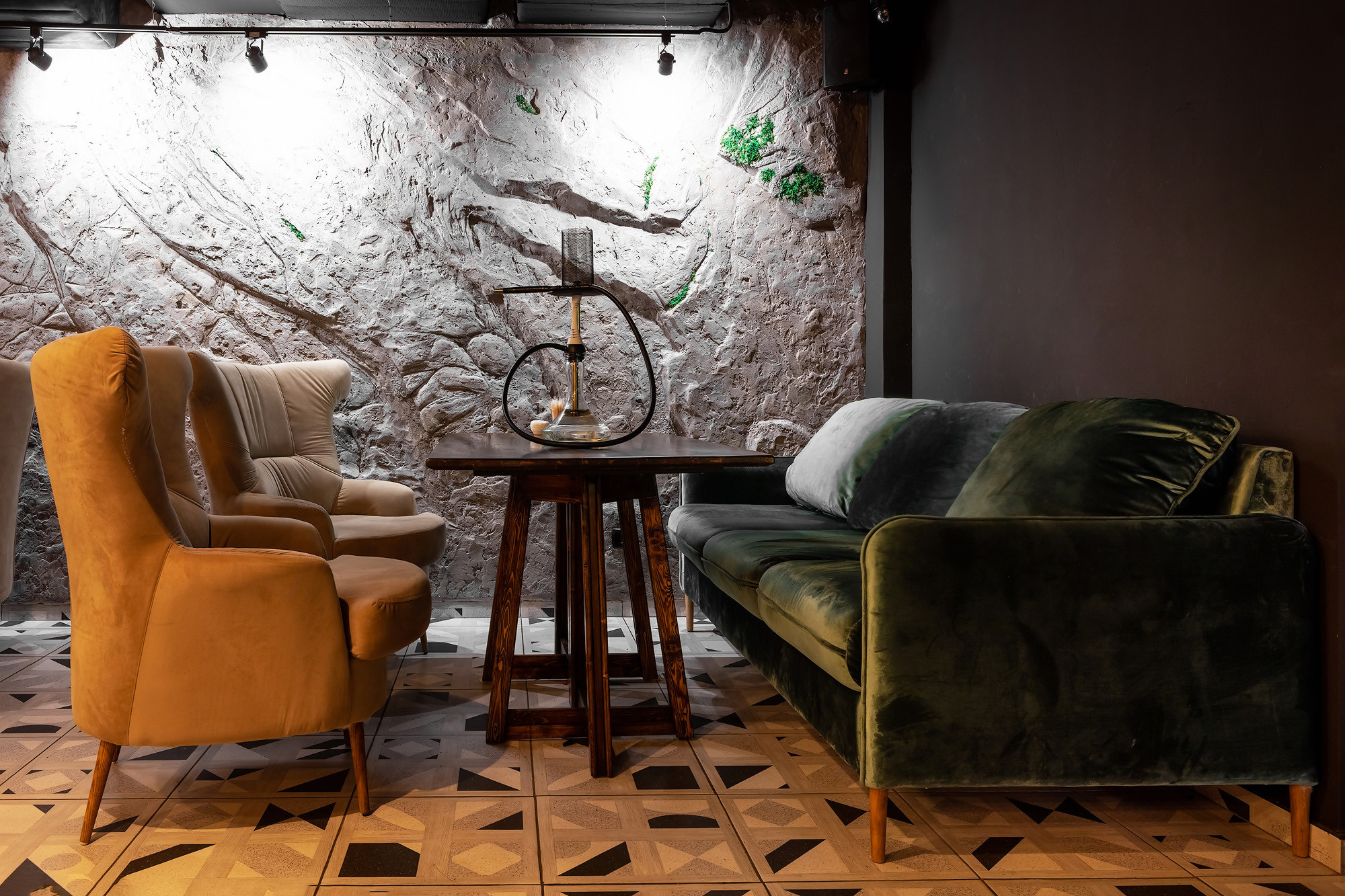 Фотосессия интерьеров кафе Место и кальянной Gorilla Hookah. Свадебный фотограф, фотосъемка в Крыму, Севастополе, Симферополе, Ялте