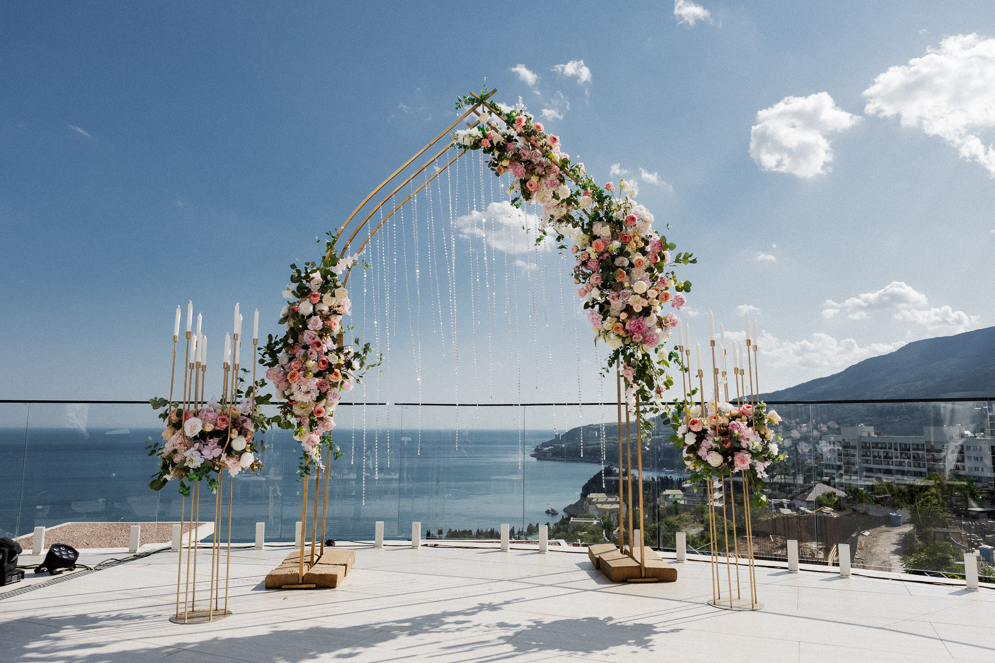 Женя и Настя - свадьба в Гурзуфе в отеле Алтея и Ливадийском дворце. Свадебный фотограф, фотосъемка в Крыму, Севастополе, Симферополе, Ялте