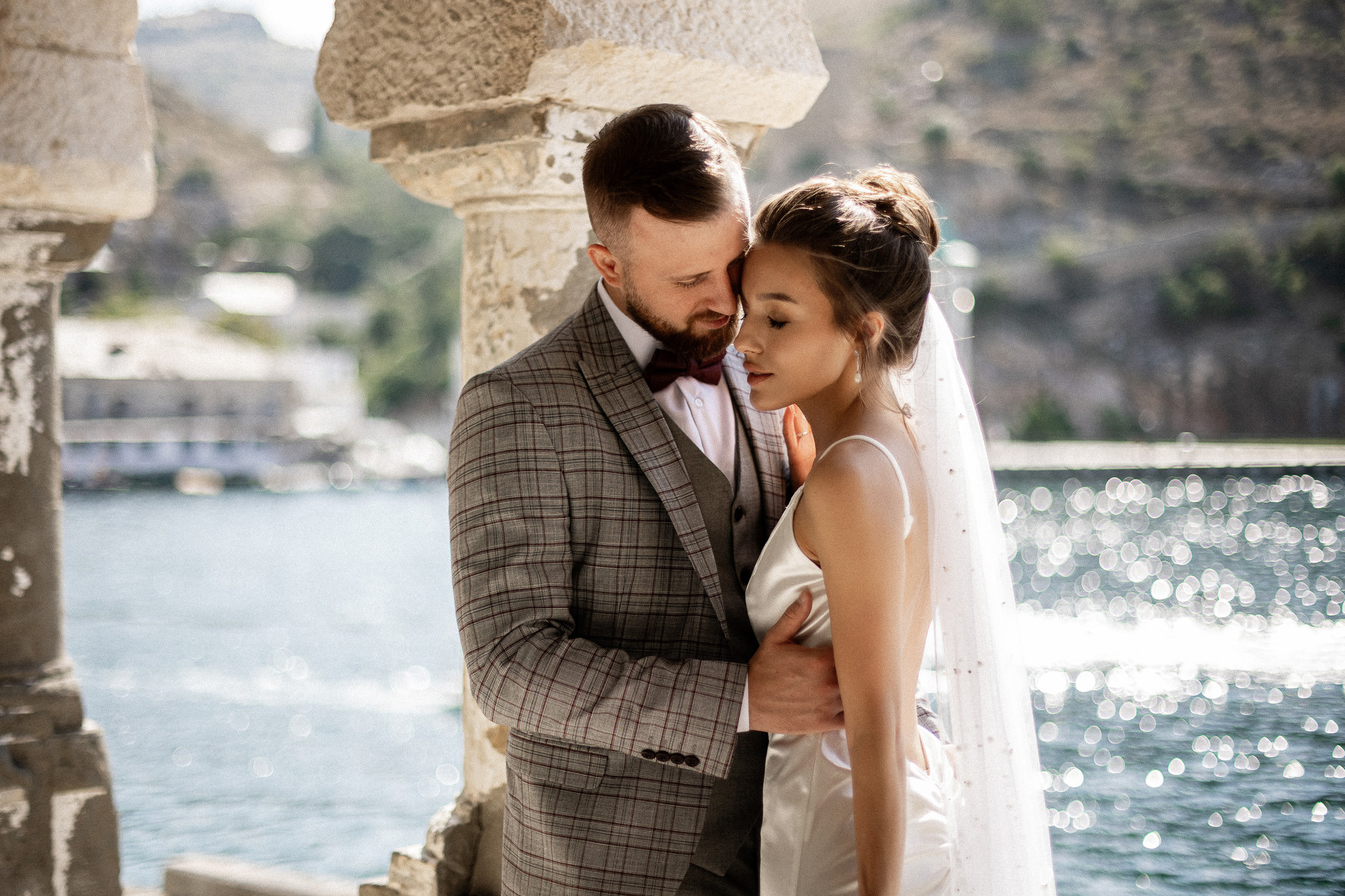 Денис и Аделя - свадьба для двоих в Балаклаве. Свадебный фотограф, фотосъемка в Крыму, Севастополе, Симферополе, Ялте