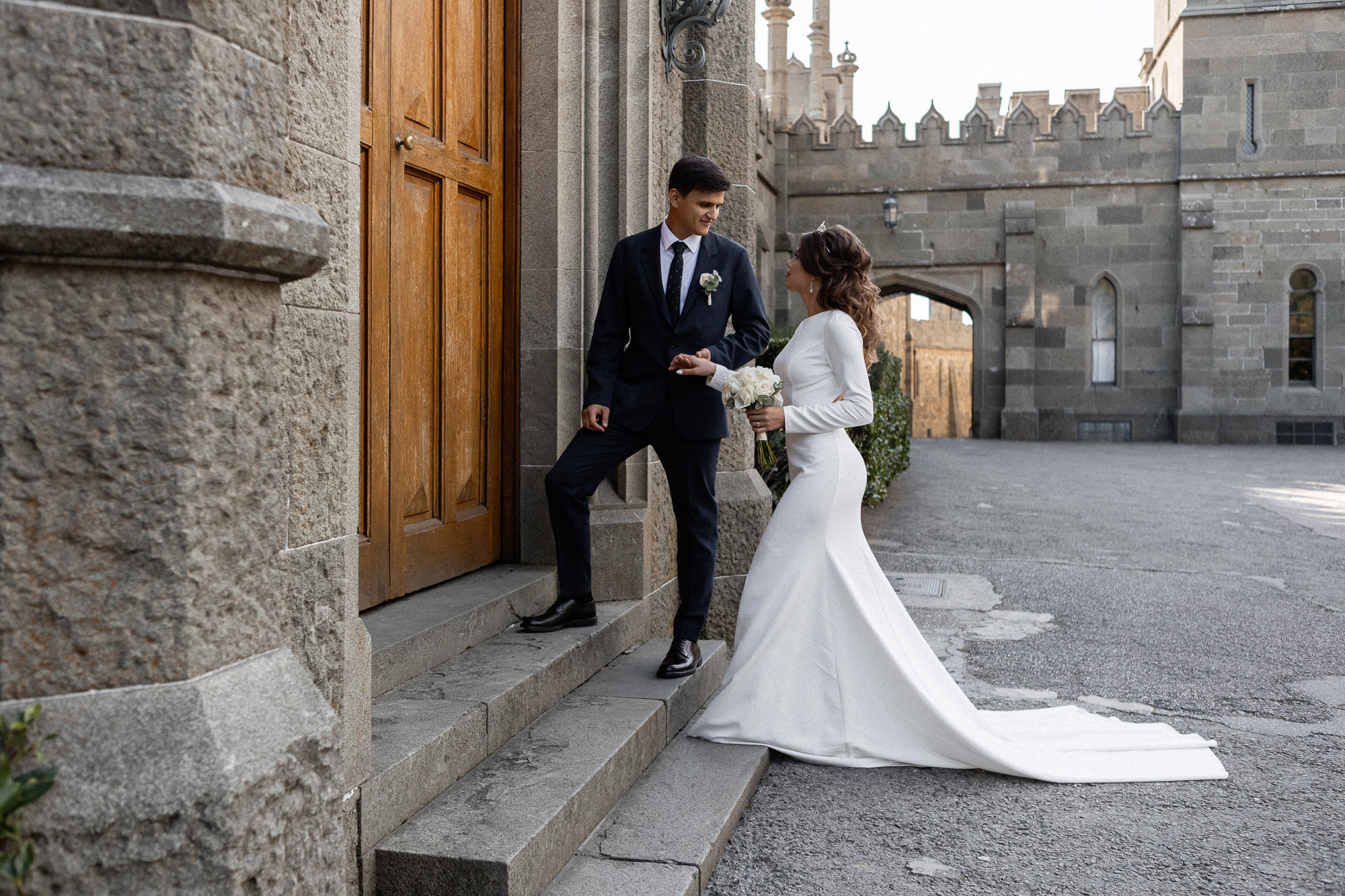 Андрей и Катя - свадебная фотосессия в Воронцовском дворце. Свадебный фотограф, фотосъемка в Крыму, Севастополе, Симферополе, Ялте