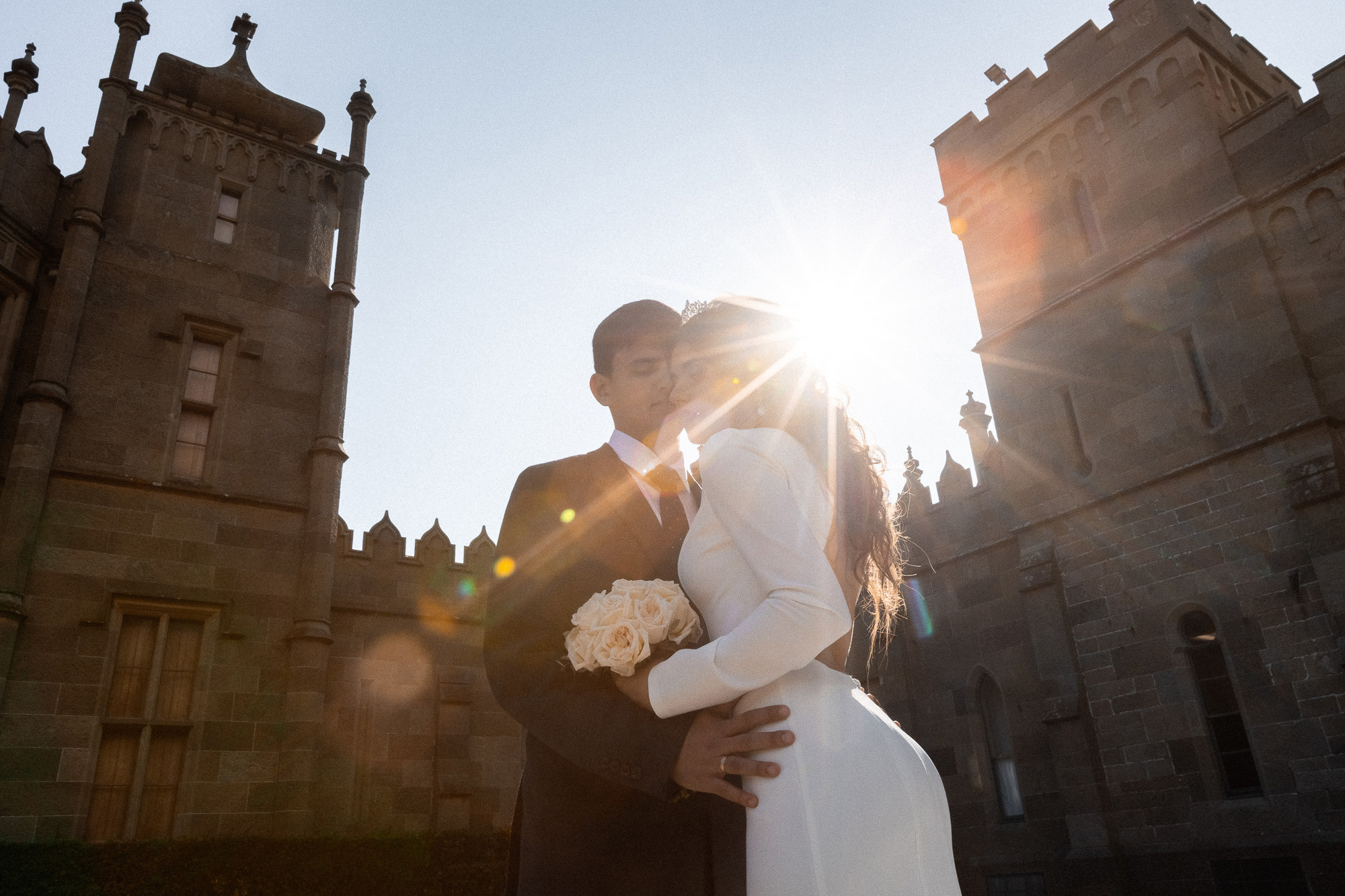 Андрей и Катя - свадебная фотосессия в Воронцовском дворце. Свадебный фотограф, фотосъемка в Крыму, Севастополе, Симферополе, Ялте