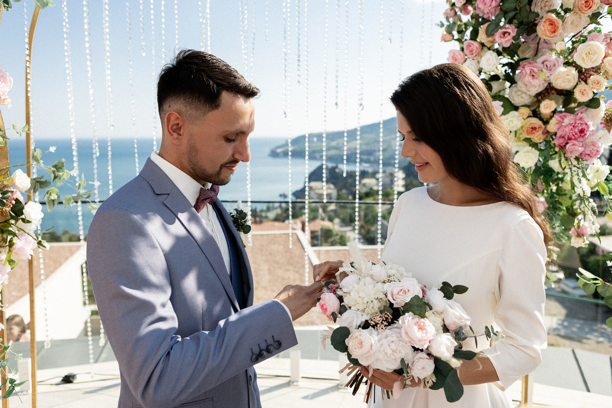 Женя и Настя - свадьба в Гурзуфе в отеле Алтея и Ливадийском дворце. Свадебный фотограф, фотосъемка в Крыму, Севастополе, Симферополе, Ялте