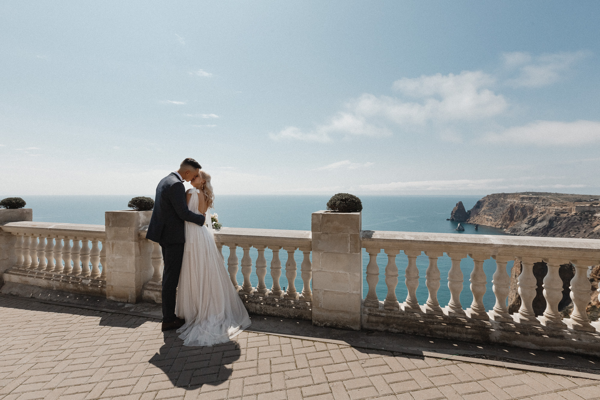 Сергей и Глафира - свадьба для двоих весной в Севастополе. Свадебный фотограф, фотосъемка в Крыму, Севастополе, Симферополе, Ялте