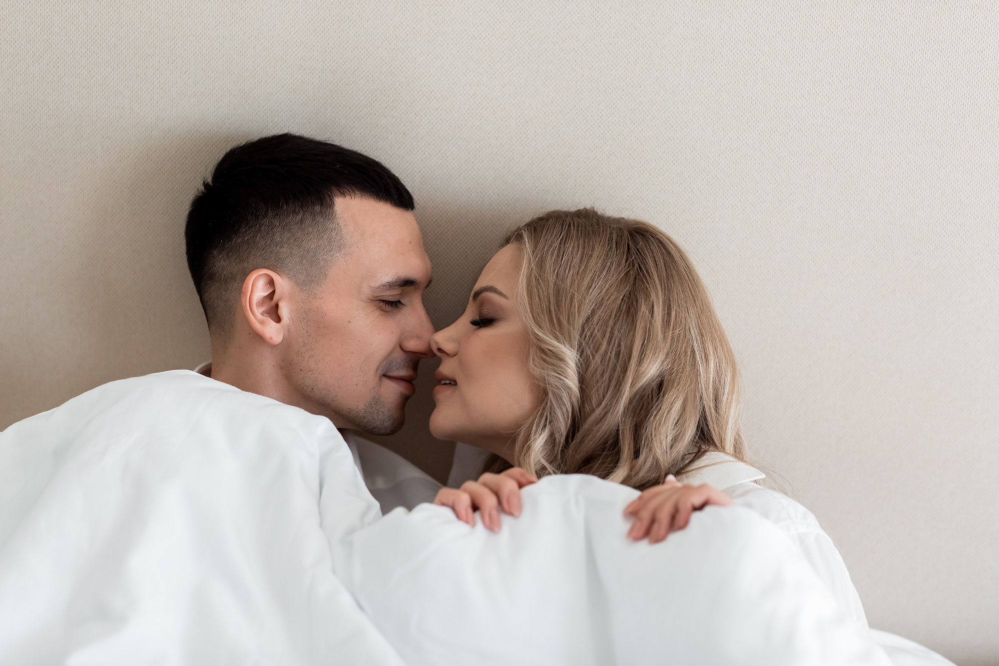 Артур и Алеся - весенняя свадьба в усадьбе 19 века в Крыму. Свадебный фотограф, фотосъемка в Крыму, Севастополе, Симферополе, Ялте