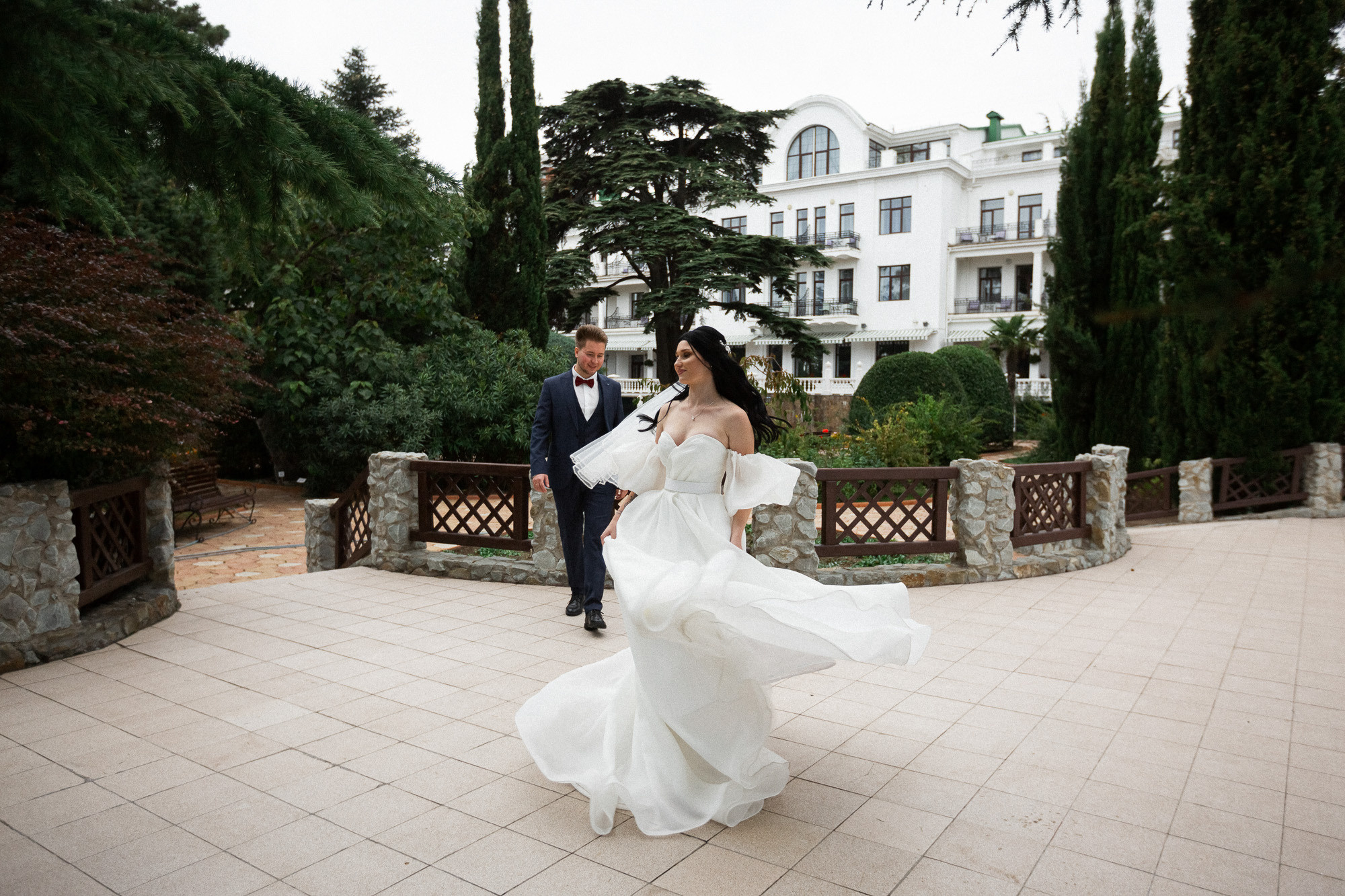 Коля и Катя - свадьба в отеле Ривьера Санрайз в Алуште. Свадебный фотограф, фотосъемка в Крыму, Севастополе, Симферополе, Ялте