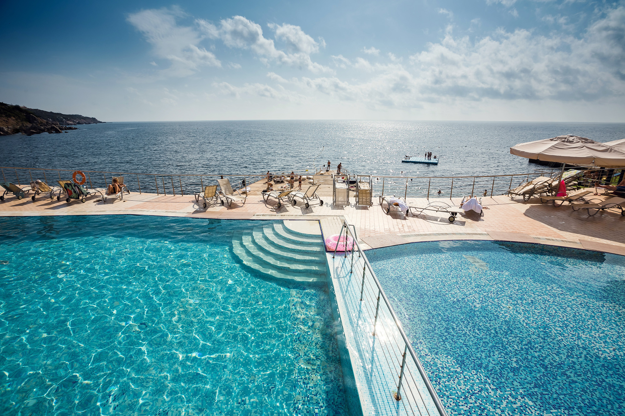 Рекламная фотосъёмка апартаментов гостиничного комплекса Бухта Мечты. Свадебный фотограф, фотосъемка в Крыму, Севастополе, Симферополе, Ялте