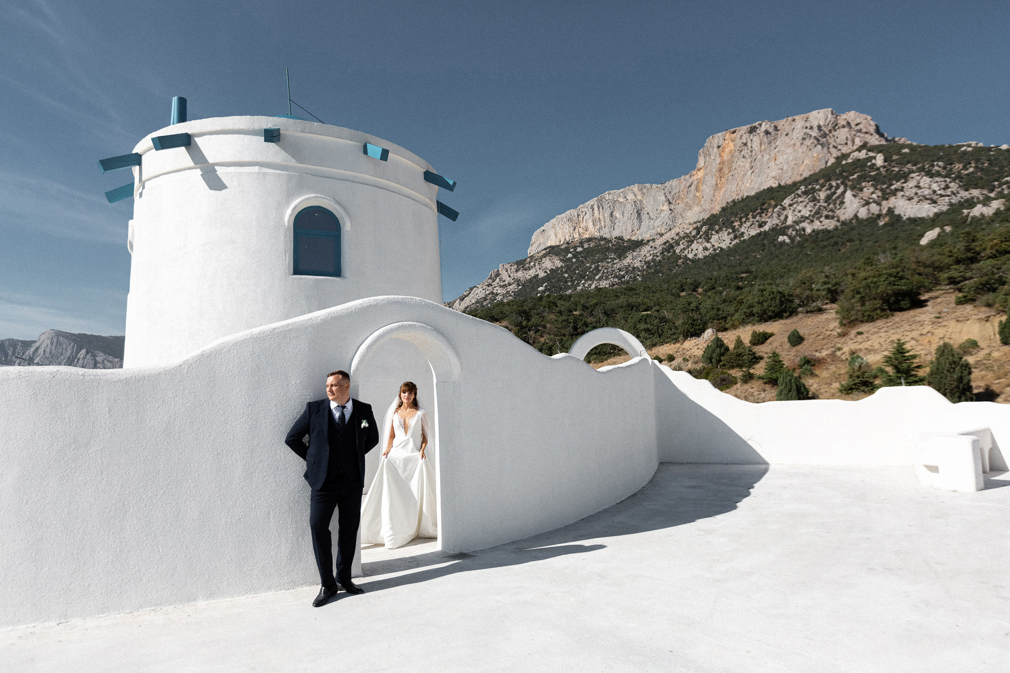 Александр и Виктория - фотосессия на Крымском Санторини. Свадебный фотограф, фотосъемка в Крыму, Севастополе, Симферополе, Ялте