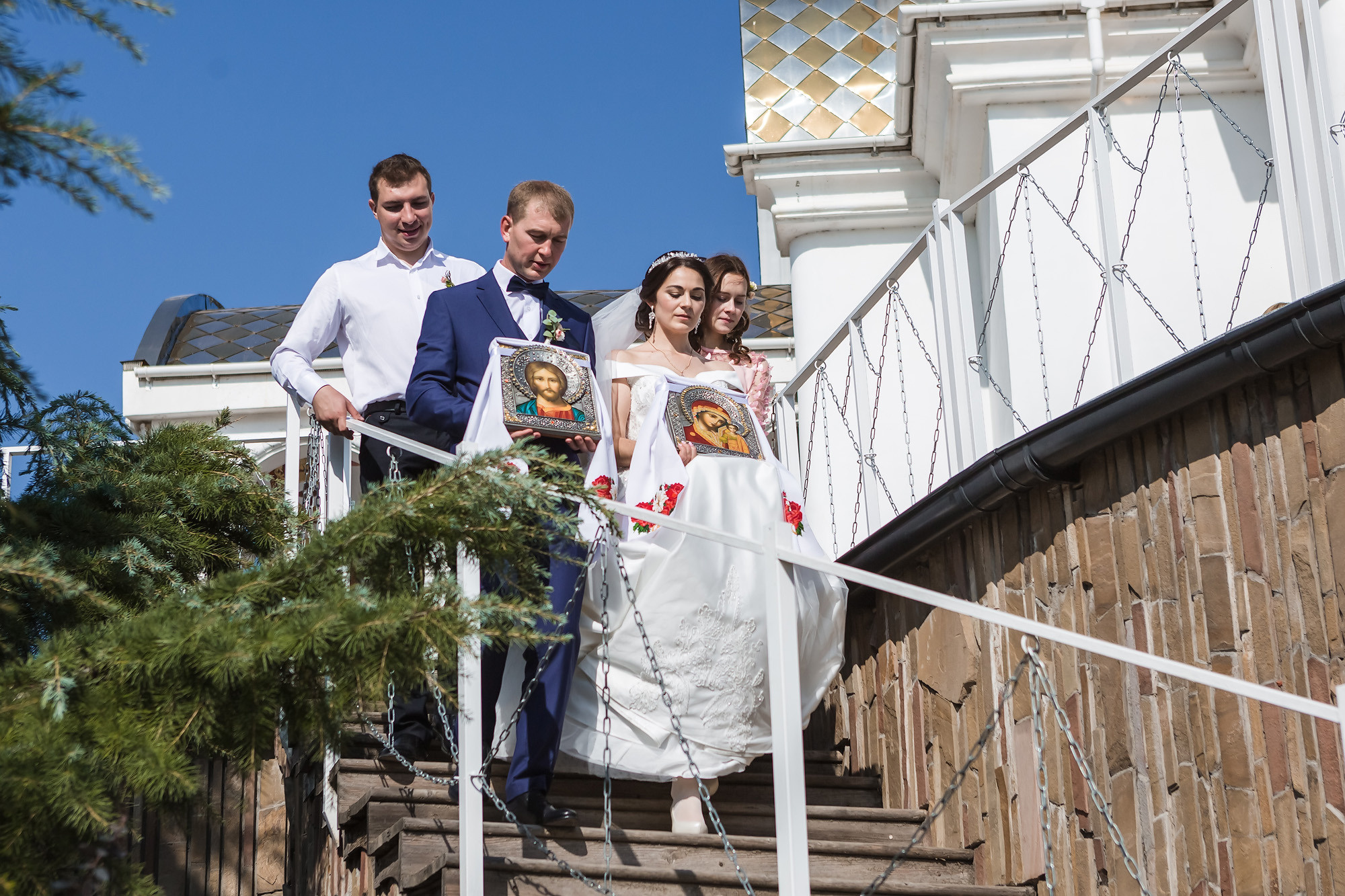 Венчание Петра и Феодосии в Храме-маяке Николая Чудотворца. Свадебный фотограф, фотосъемка в Крыму, Севастополе, Симферополе, Ялте