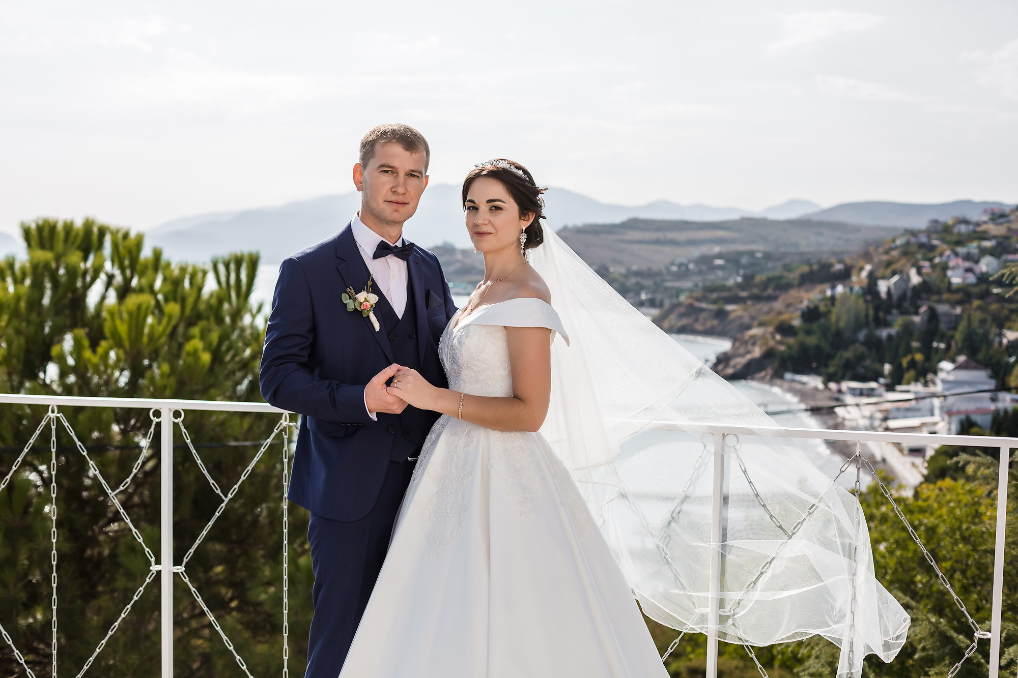 Венчание Петра и Феодосии в Храме-маяке Николая Чудотворца. Свадебный фотограф, фотосъемка в Крыму, Севастополе, Симферополе, Ялте