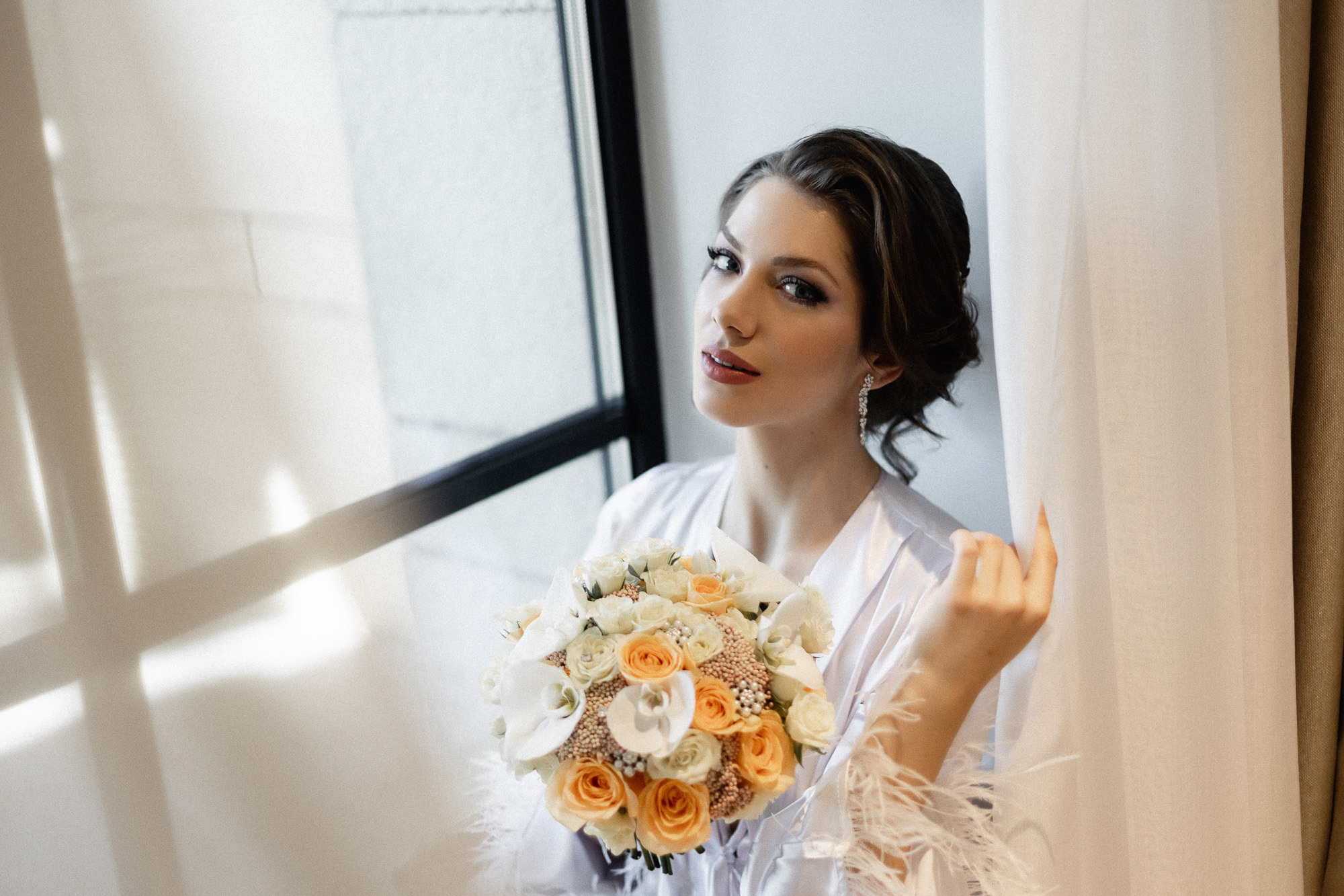 Алексей и Екатерина - свадьба для двоих в отеле Pallasa в Ялте. Свадебный фотограф, фотосъемка в Крыму, Севастополе, Симферополе, Ялте