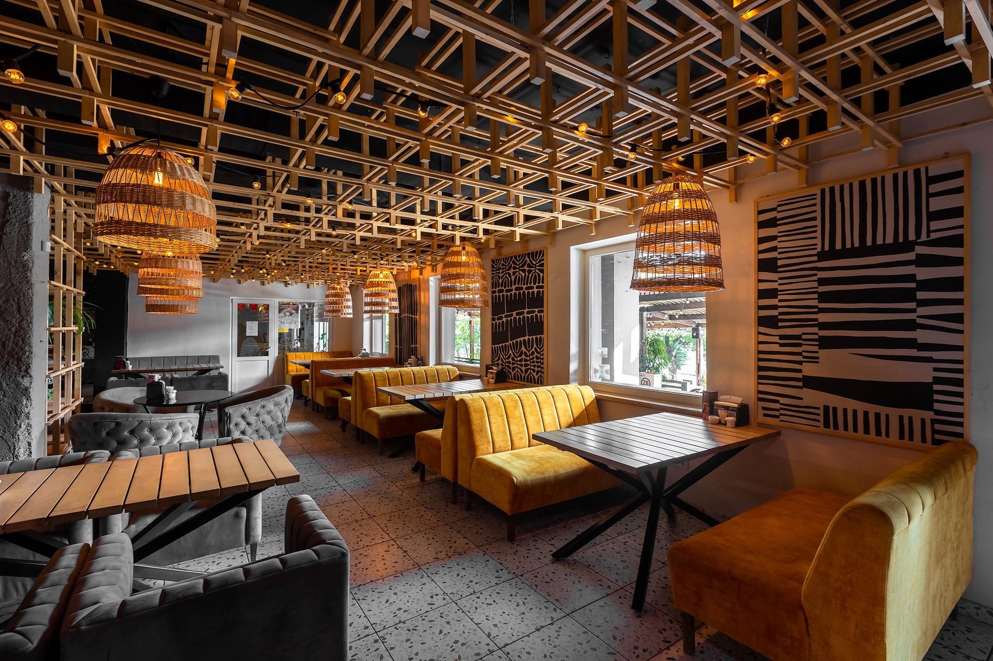 Фотосессия интерьеров кафе Место и кальянной Gorilla Hookah. Свадебный фотограф, фотосъемка в Крыму, Севастополе, Симферополе, Ялте