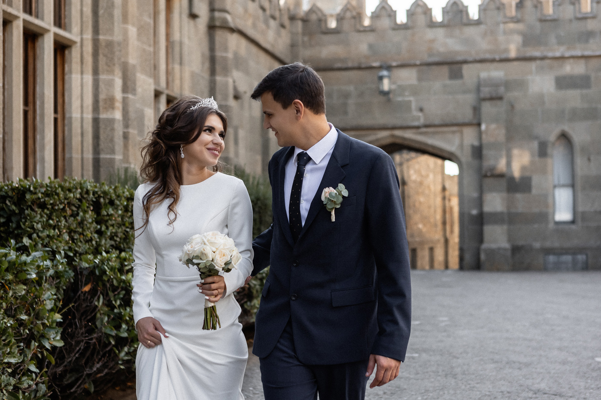 Андрей и Катя - свадебная фотосессия в Воронцовском дворце. Свадебный фотограф, фотосъемка в Крыму, Севастополе, Симферополе, Ялте