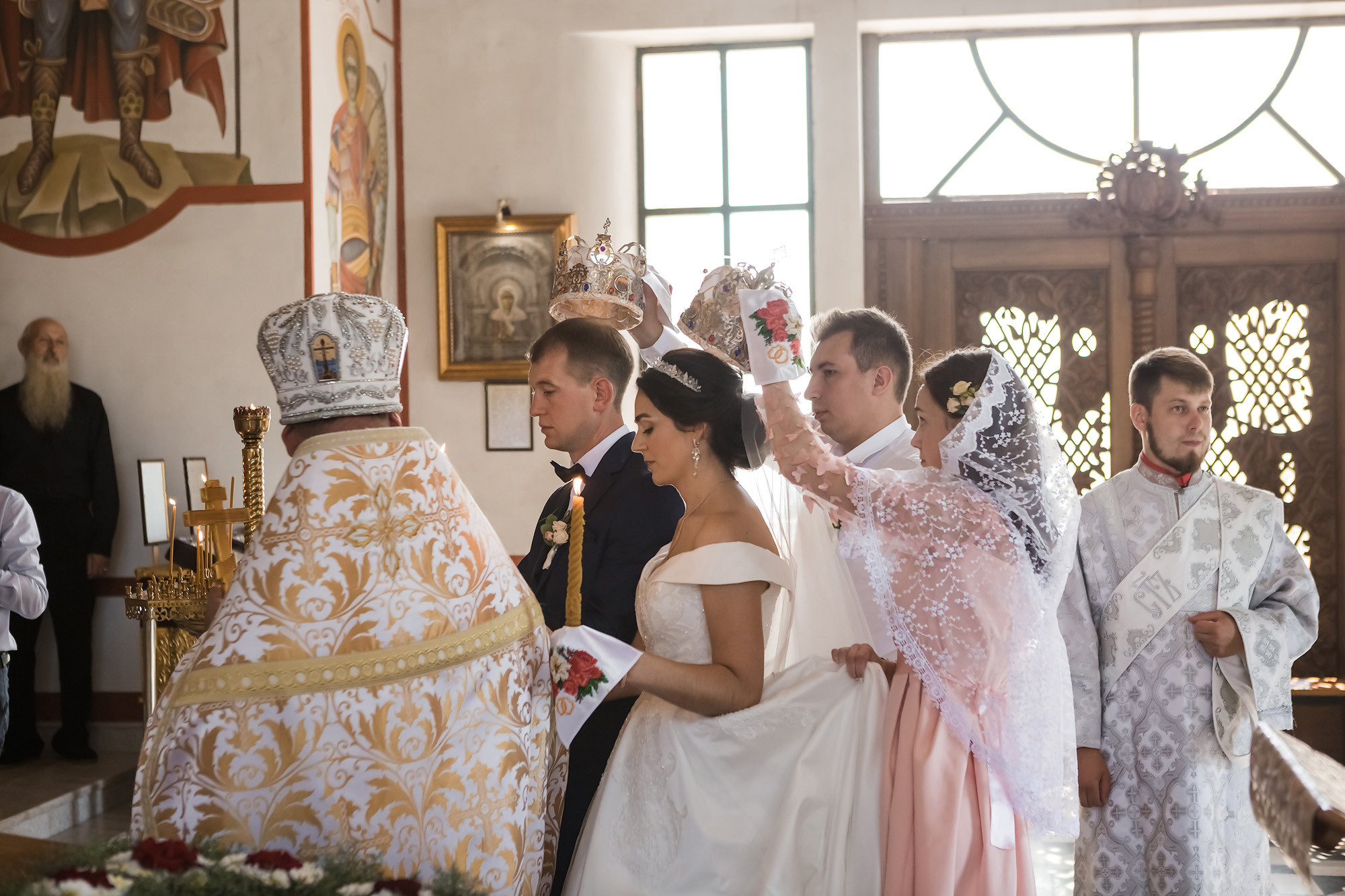 Венчание Петра и Феодосии в Храме-маяке Николая Чудотворца. Свадебный фотограф, фотосъемка в Крыму, Севастополе, Симферополе, Ялте