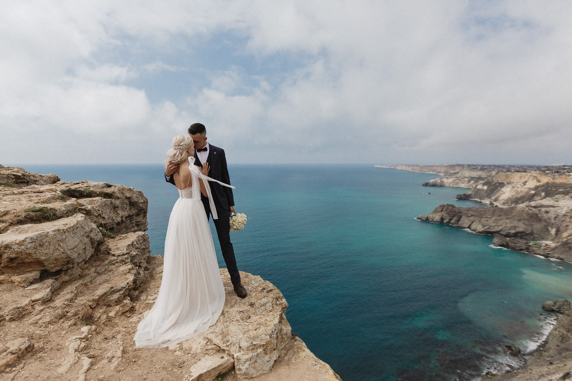 Сергей и Глафира - свадьба для двоих весной в Севастополе. Свадебный фотограф, фотосъемка в Крыму, Севастополе, Симферополе, Ялте