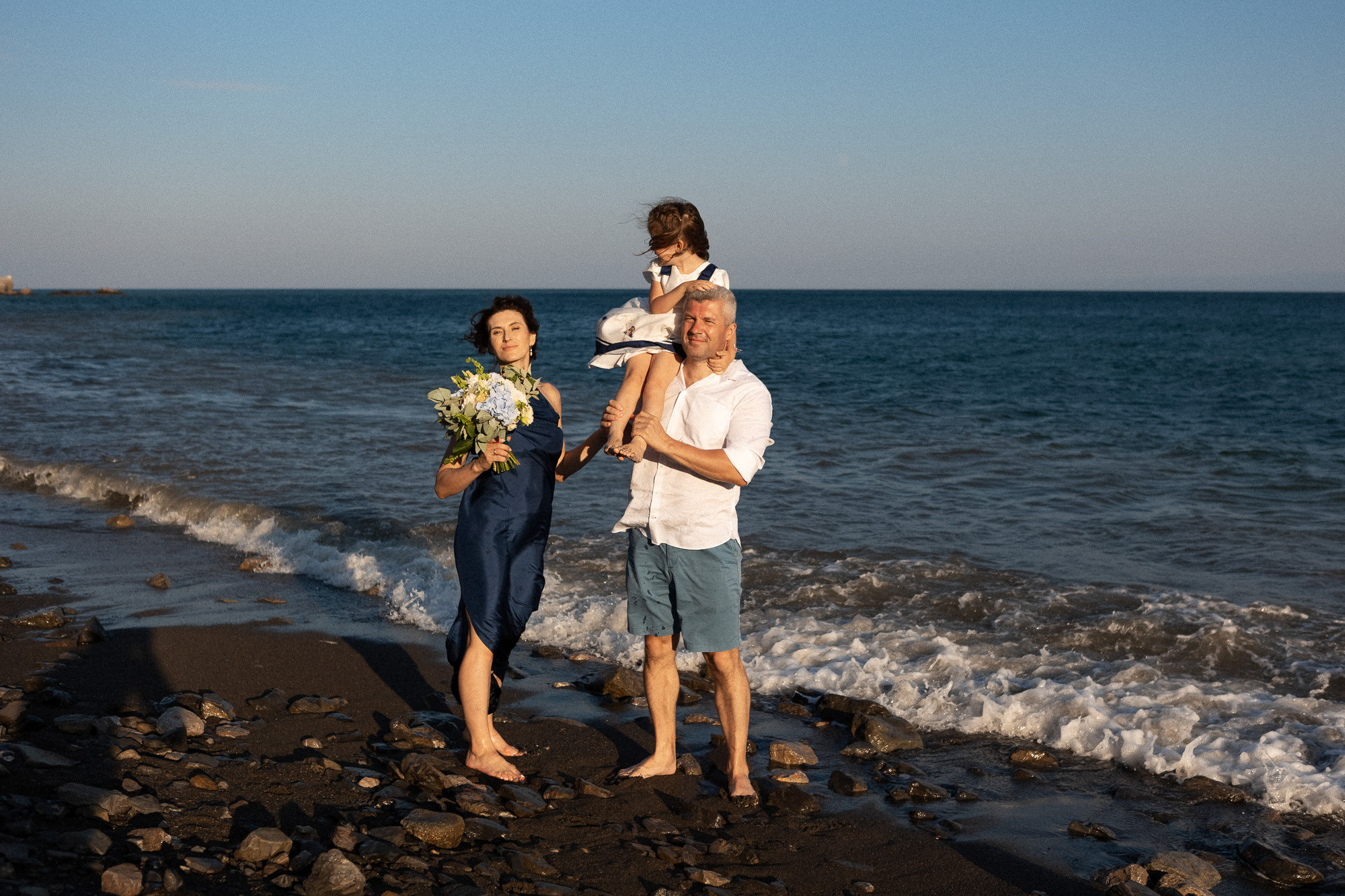 Семейная фотосессия в Симеизе на горе Кошка и на пляже у моря. Свадебный фотограф, фотосъемка в Крыму, Севастополе, Симферополе, Ялте