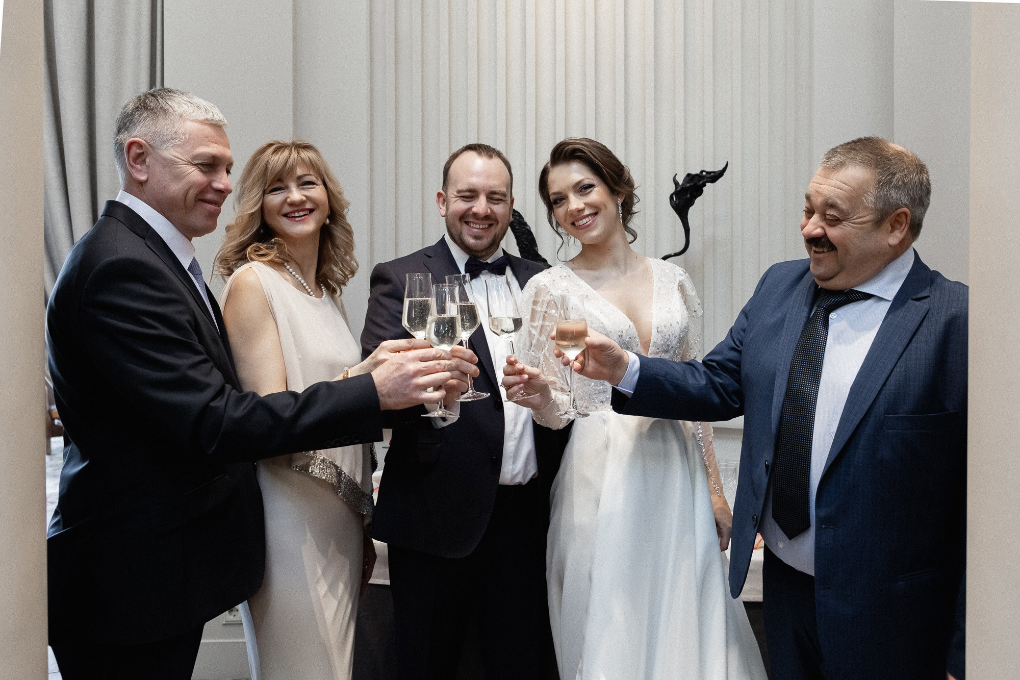 Алексей и Екатерина - свадьба для двоих в отеле Pallasa в Ялте. Свадебный фотограф, фотосъемка в Крыму, Севастополе, Симферополе, Ялте