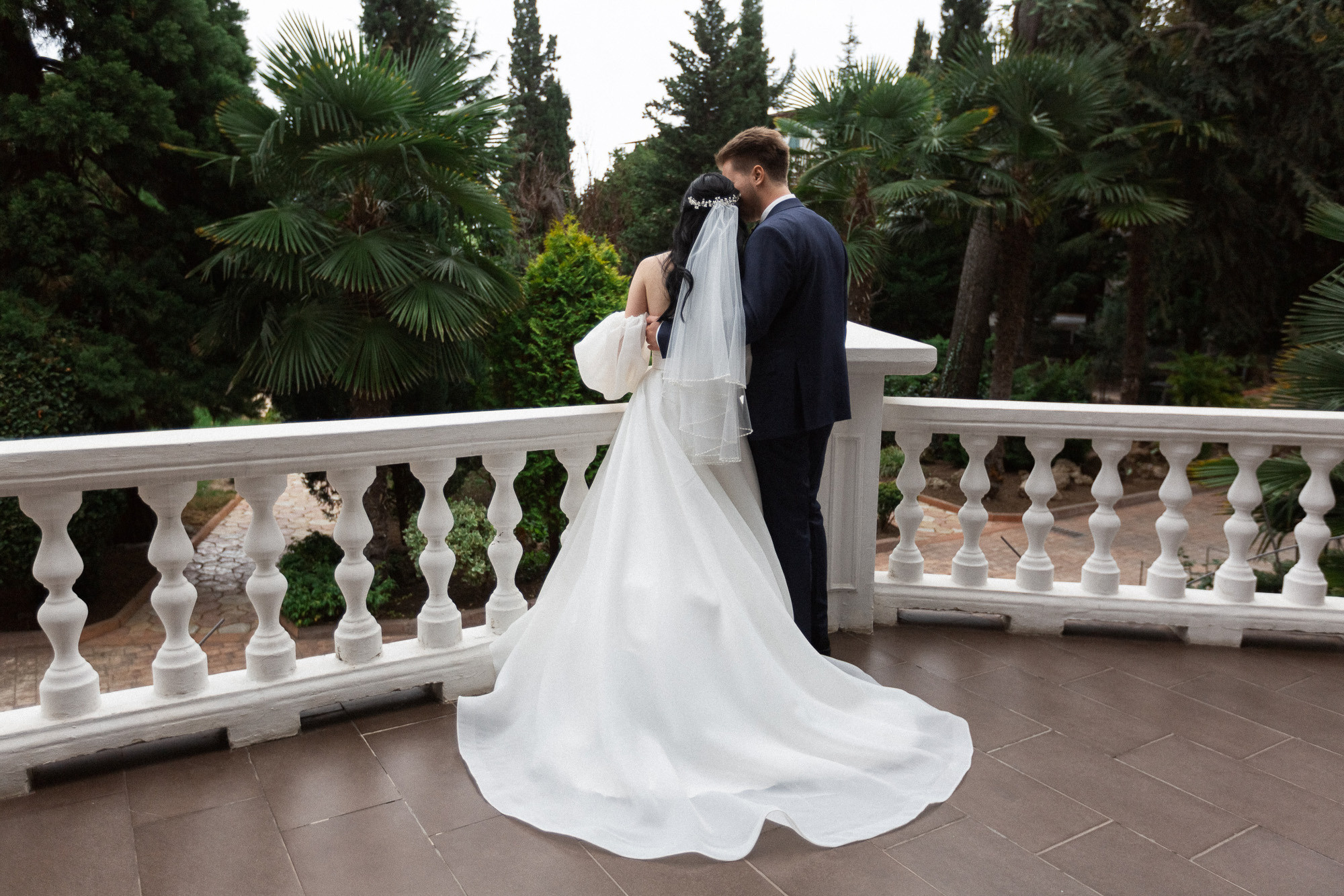 Коля и Катя - свадьба в отеле Ривьера Санрайз в Алуште. Свадебный фотограф, фотосъемка в Крыму, Севастополе, Симферополе, Ялте