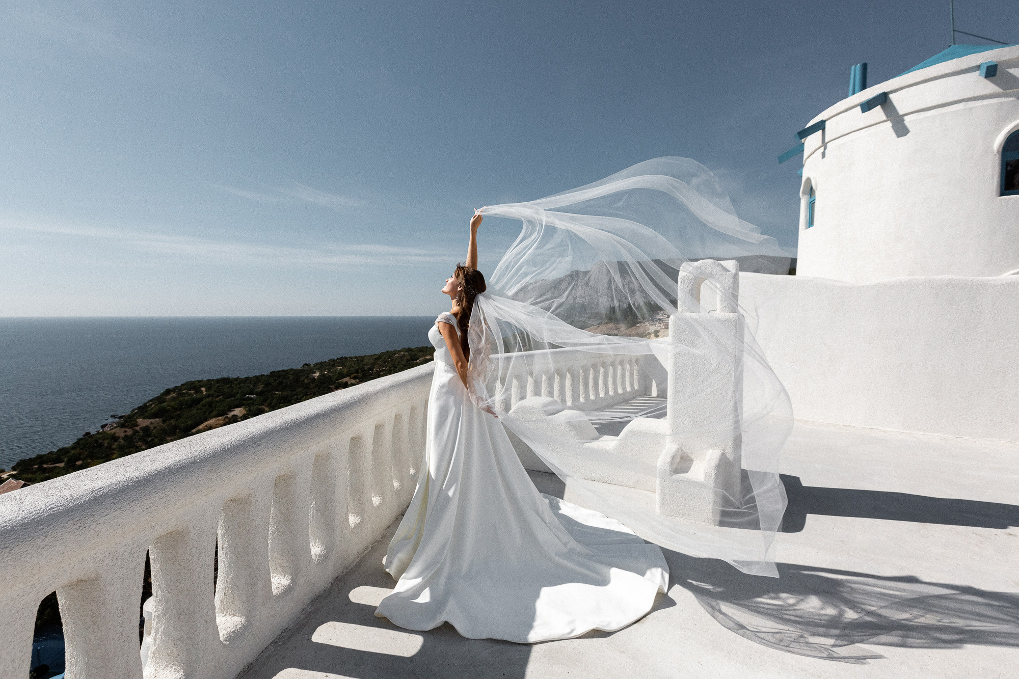 Александр и Виктория - фотосессия на Крымском Санторини. Свадебный фотограф, фотосъемка в Крыму, Севастополе, Симферополе, Ялте