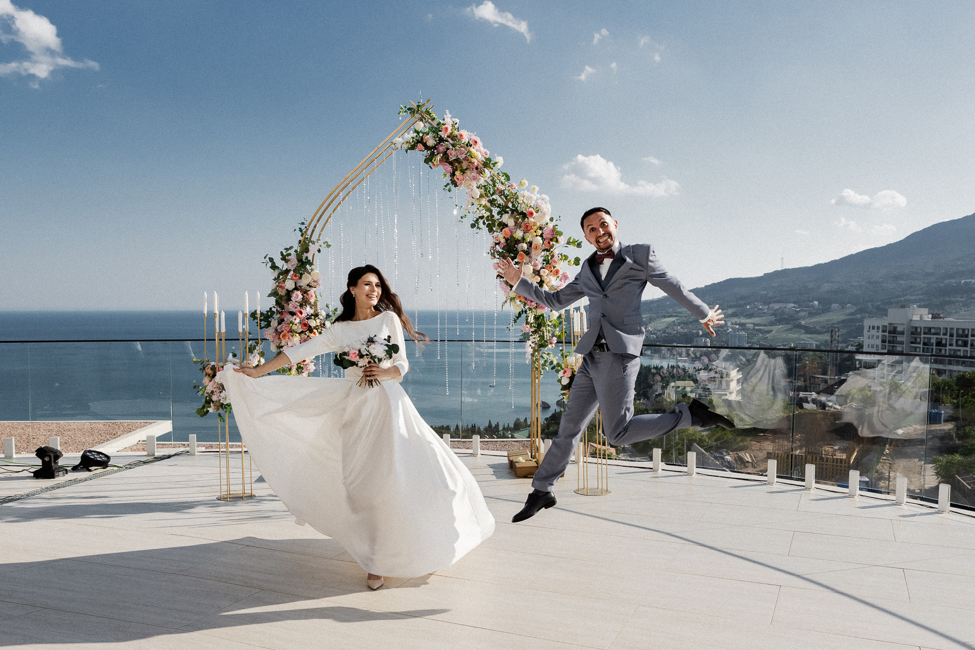 Женя и Настя - свадьба в Гурзуфе в отеле Алтея и Ливадийском дворце. Свадебный фотограф, фотосъемка в Крыму, Севастополе, Симферополе, Ялте