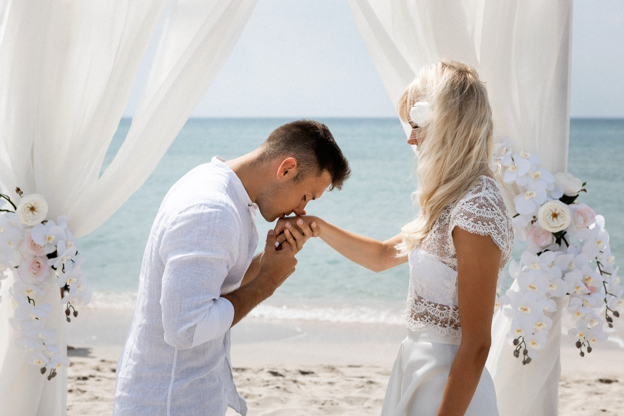 Артём и Мария - свадьба для двоих и выездная церемония. Свадебный фотограф, фотосъемка в Крыму, Севастополе, Симферополе, Ялте