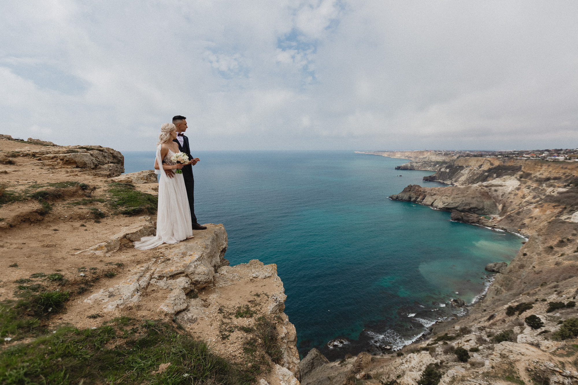 Сергей и Глафира - свадьба для двоих весной в Севастополе. Свадебный фотограф, фотосъемка в Крыму, Севастополе, Симферополе, Ялте