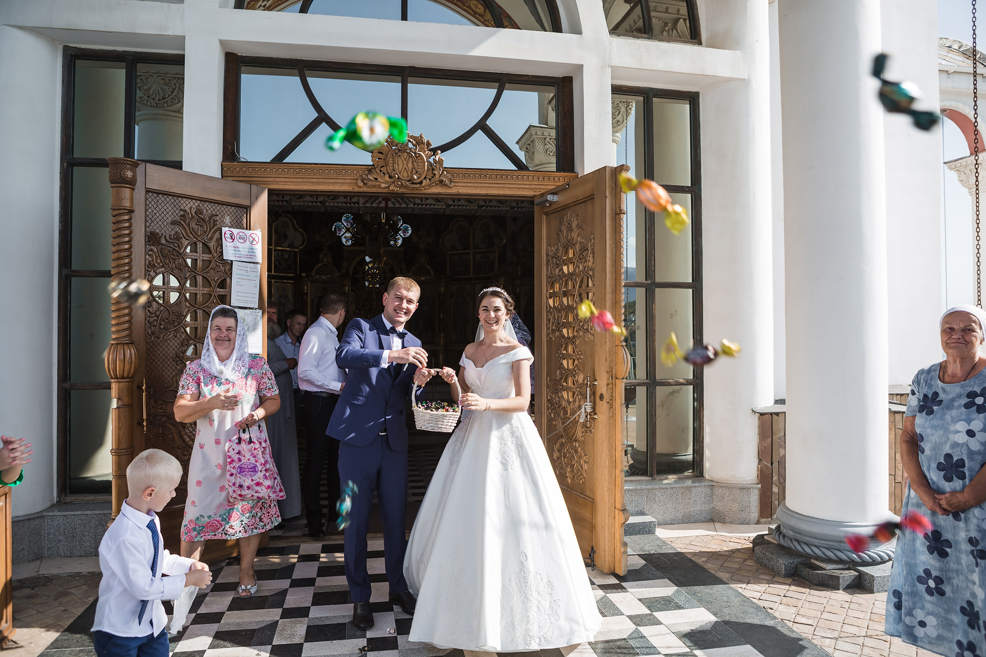 Венчание Петра и Феодосии в Храме-маяке Николая Чудотворца. Свадебный фотограф, фотосъемка в Крыму, Севастополе, Симферополе, Ялте