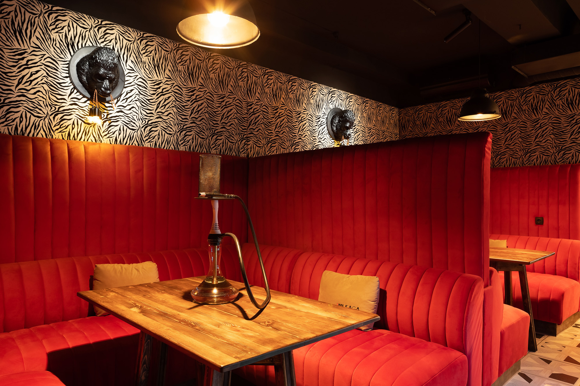 Фотосессия интерьеров кафе Место и кальянной Gorilla Hookah. Свадебный фотограф, фотосъемка в Крыму, Севастополе, Симферополе, Ялте