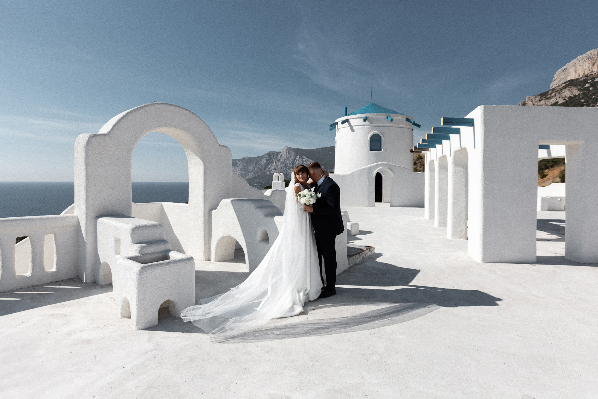 Александр и Виктория - фотосессия на Крымском Санторини. Свадебный фотограф, фотосъемка в Крыму, Севастополе, Симферополе, Ялте