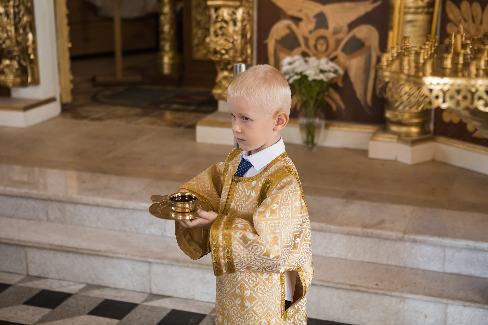 Венчание Петра и Феодосии в Храме-маяке Николая Чудотворца. Свадебный фотограф, фотосъемка в Крыму, Севастополе, Симферополе, Ялте