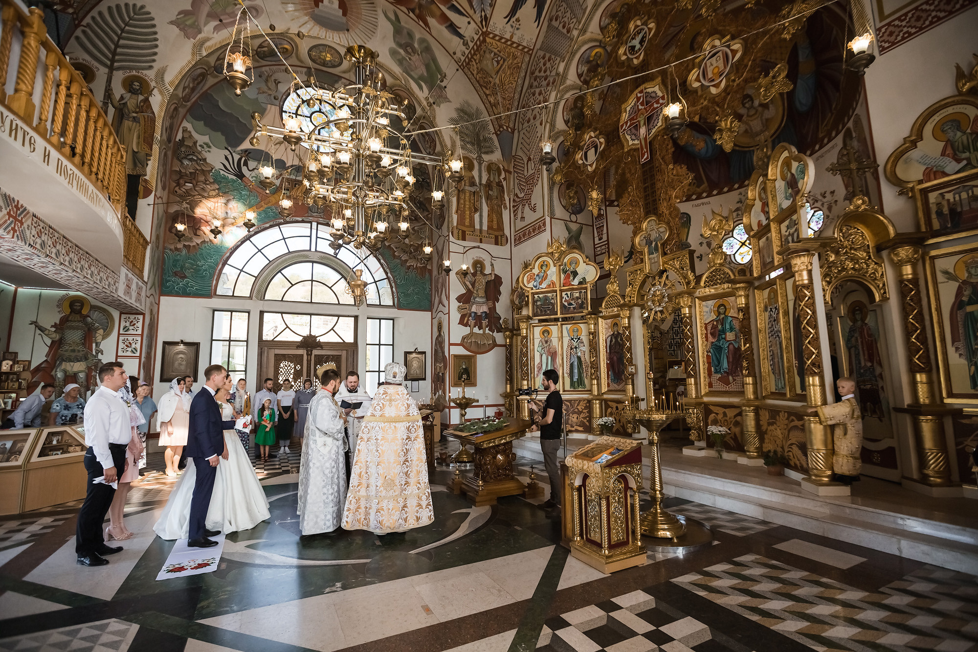 Венчание Петра и Феодосии в Храме-маяке Николая Чудотворца. Свадебный фотограф, фотосъемка в Крыму, Севастополе, Симферополе, Ялте