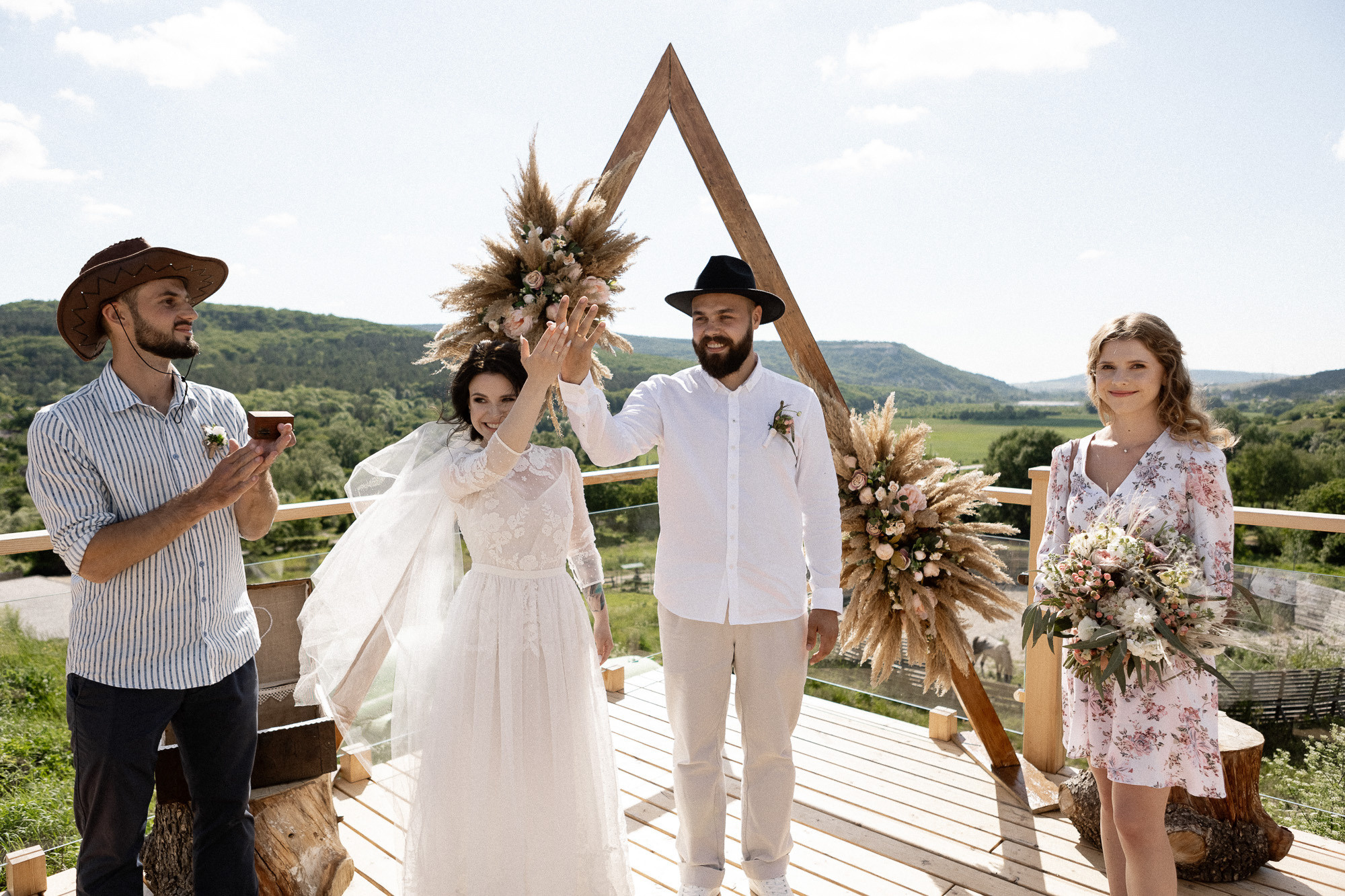 Свадьба Славы и Алексы в стиле Бохо. Свадебный фотограф, фотосъемка в Крыму, Севастополе, Симферополе, Ялте