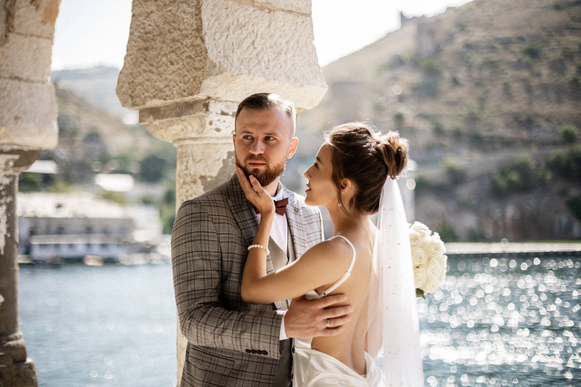 Денис и Аделя - свадьба для двоих в Балаклаве. Свадебный фотограф, фотосъемка в Крыму, Севастополе, Симферополе, Ялте