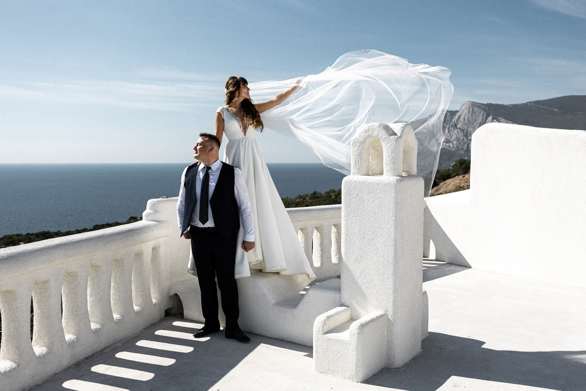 Александр и Виктория - фотосессия на Крымском Санторини. Свадебный фотограф, фотосъемка в Крыму, Севастополе, Симферополе, Ялте
