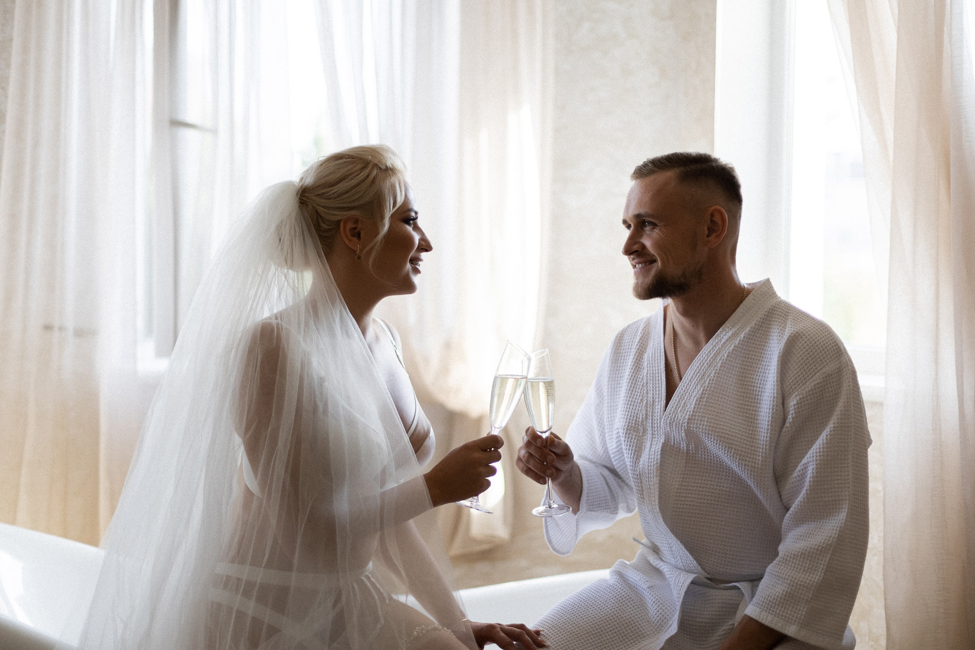 Влад и Ксюша - свадьба для двоих в отеле Превысоковъ. Свадебный фотограф, фотосъемка в Крыму, Севастополе, Симферополе, Ялте