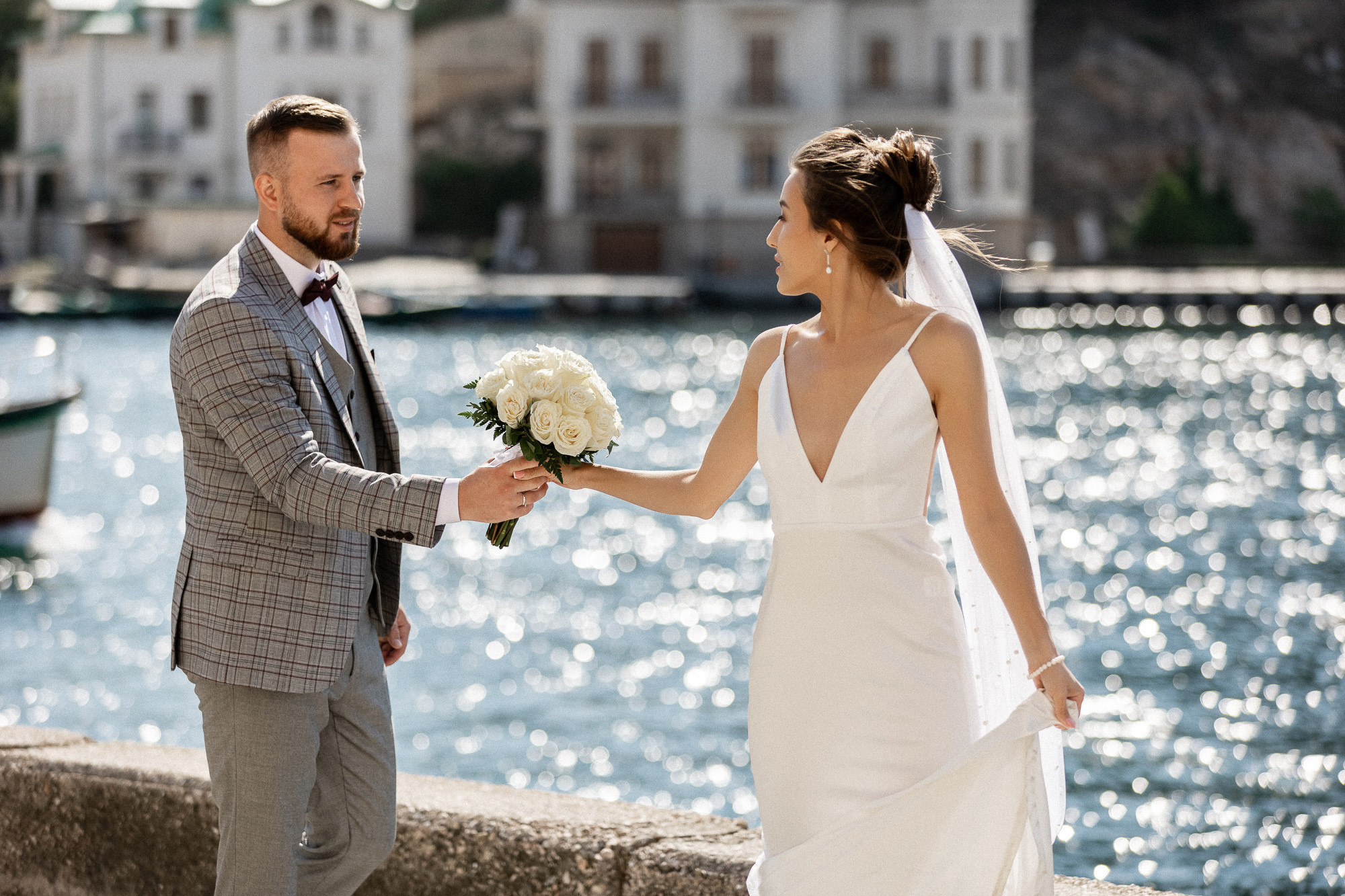 Денис и Аделя - свадьба для двоих в Балаклаве. Свадебный фотограф, фотосъемка в Крыму, Севастополе, Симферополе, Ялте