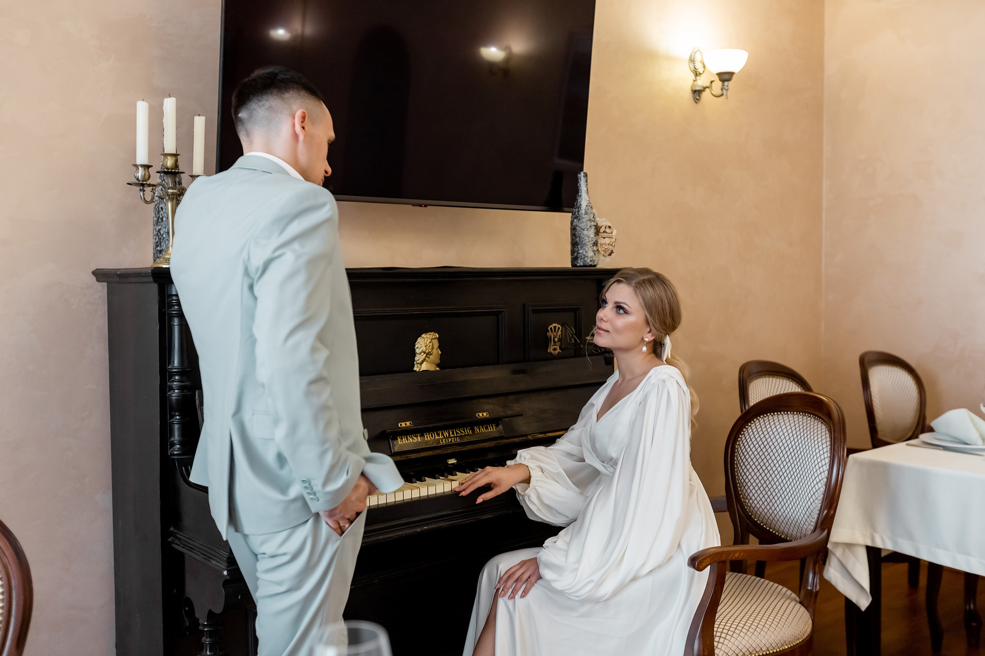 Артур и Алеся - весенняя свадьба в усадьбе 19 века в Крыму. Свадебный фотограф, фотосъемка в Крыму, Севастополе, Симферополе, Ялте