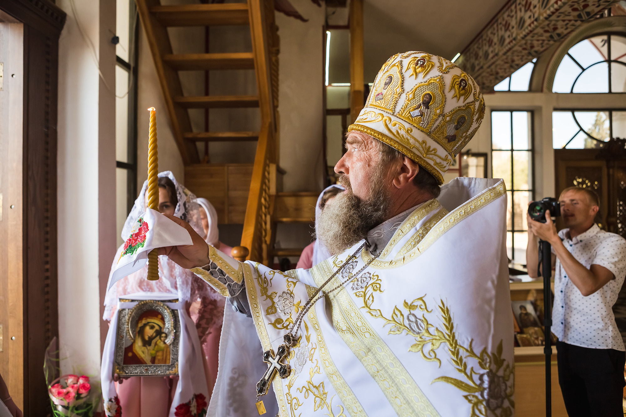 Венчание Петра и Феодосии в Храме-маяке Николая Чудотворца. Свадебный фотограф, фотосъемка в Крыму, Севастополе, Симферополе, Ялте