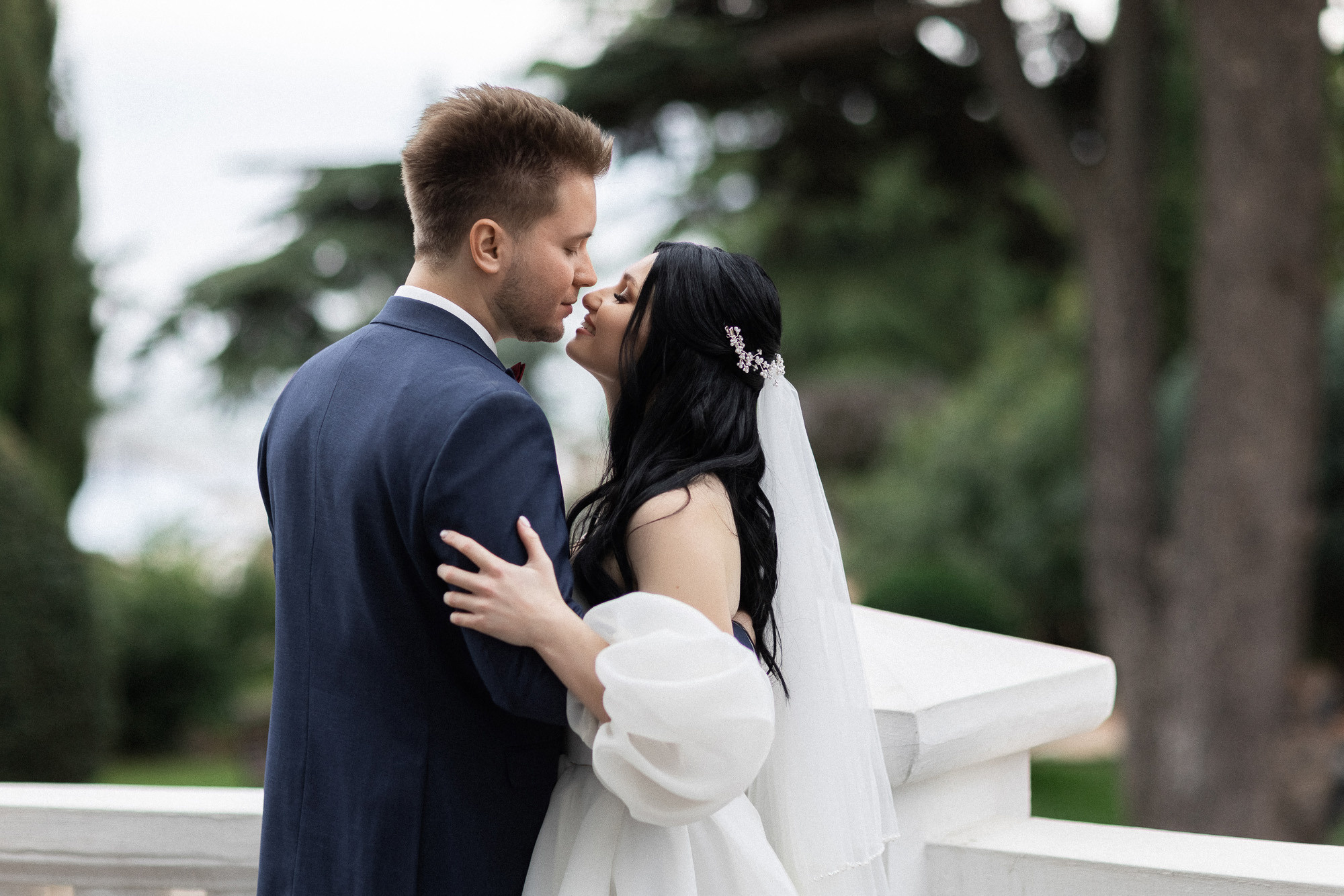 Коля и Катя - свадьба в отеле Ривьера Санрайз в Алуште. Свадебный фотограф, фотосъемка в Крыму, Севастополе, Симферополе, Ялте