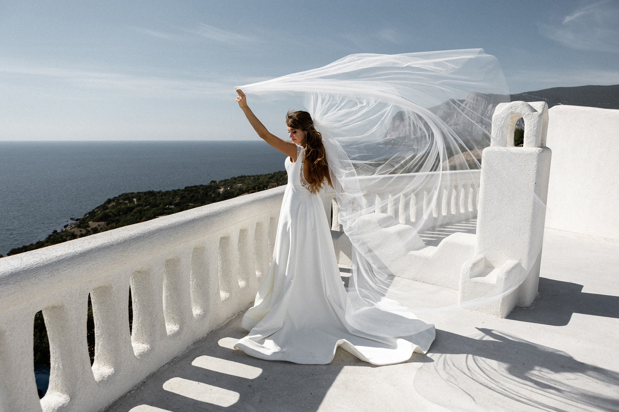 Александр и Виктория - фотосессия на Крымском Санторини. Свадебный фотограф, фотосъемка в Крыму, Севастополе, Симферополе, Ялте