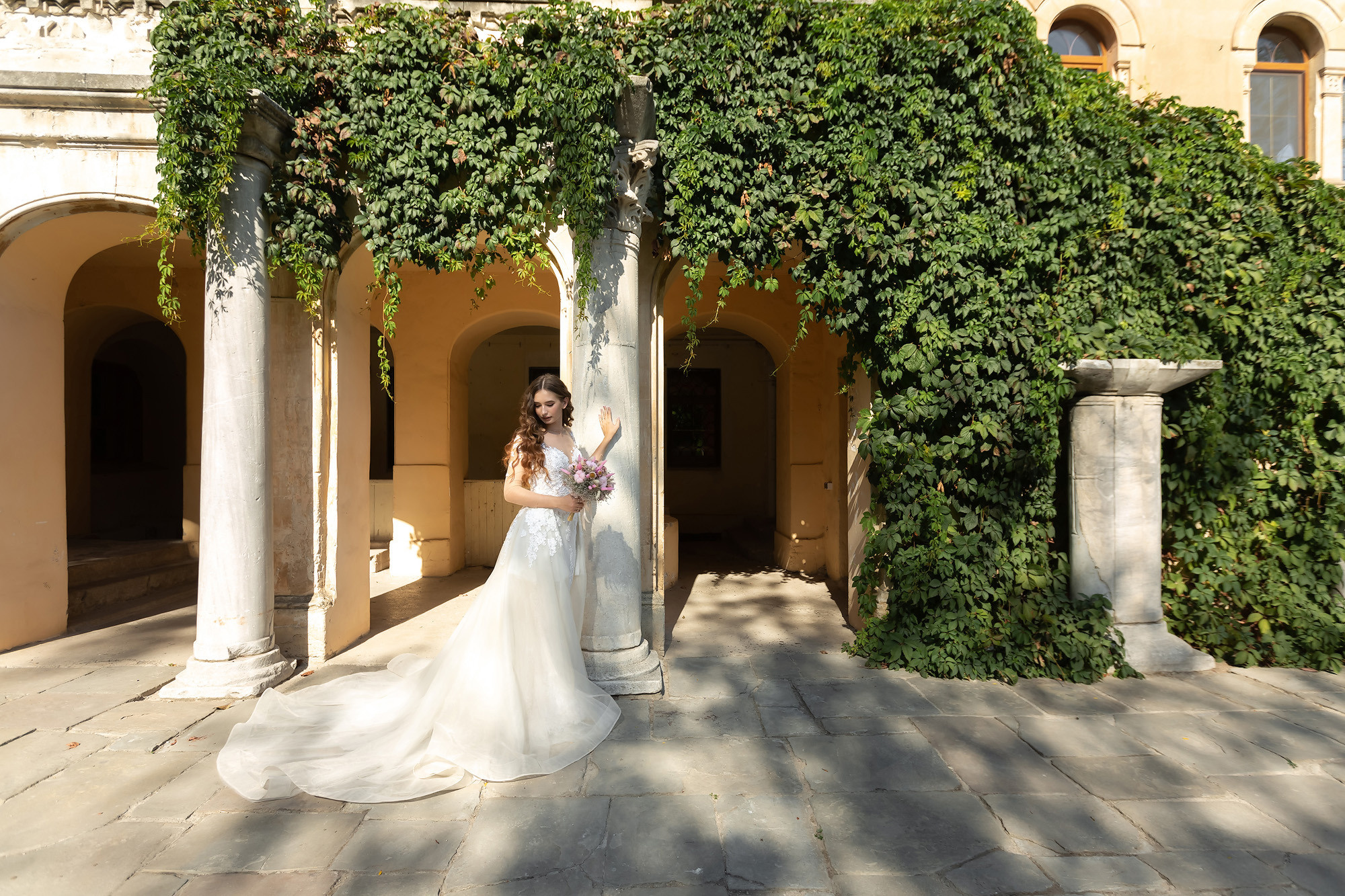 Вадик и Даша, свадебная фотосессия для двоих в заповеднике Херсонес. Свадебный фотограф, фотосъемка в Крыму, Севастополе, Симферополе, Ялте