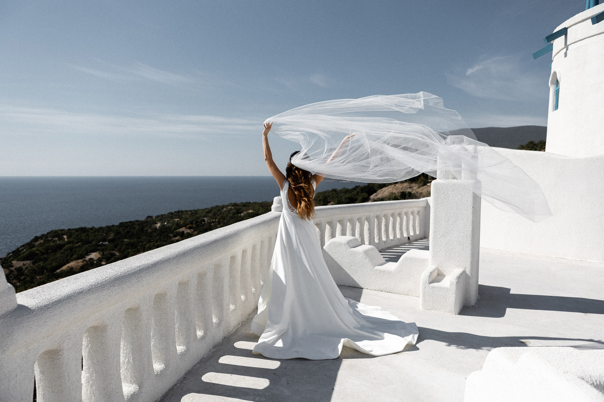 Александр и Виктория - фотосессия на Крымском Санторини. Свадебный фотограф, фотосъемка в Крыму, Севастополе, Симферополе, Ялте