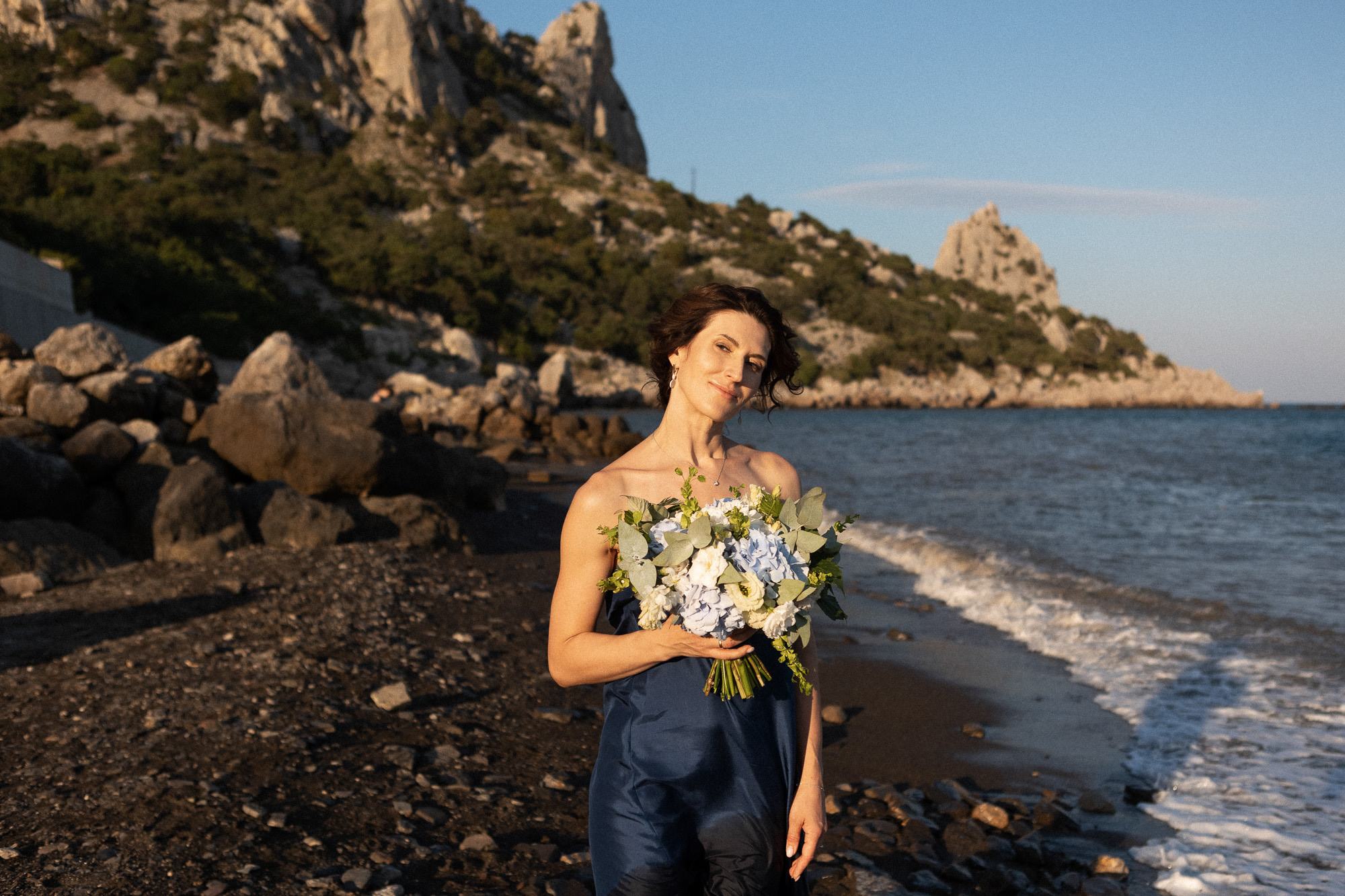 Семейная фотосессия в Симеизе на горе Кошка и на пляже у моря. Свадебный фотограф, фотосъемка в Крыму, Севастополе, Симферополе, Ялте