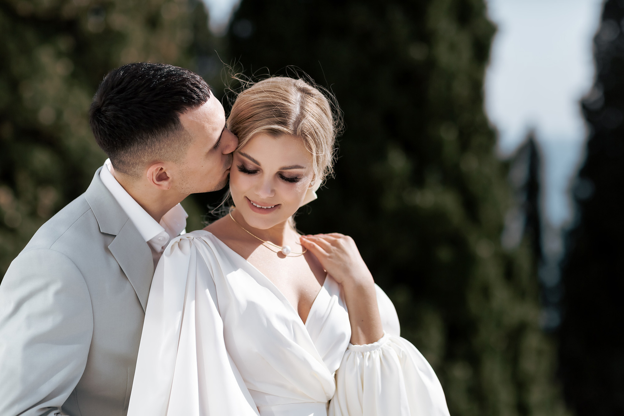 Артур и Алеся - весенняя свадьба в усадьбе 19 века в Крыму. Свадебный фотограф, фотосъемка в Крыму, Севастополе, Симферополе, Ялте