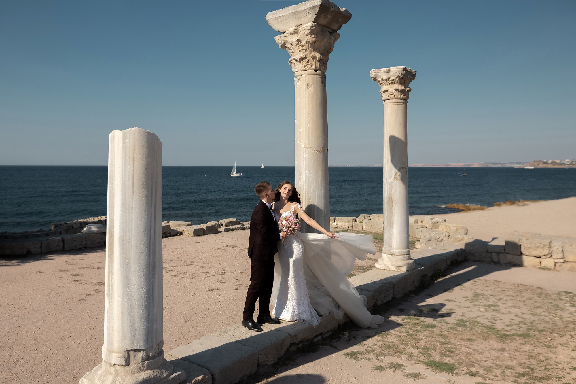 Вадик и Даша, свадебная фотосессия для двоих в заповеднике Херсонес. Свадебный фотограф, фотосъемка в Крыму, Севастополе, Симферополе, Ялте
