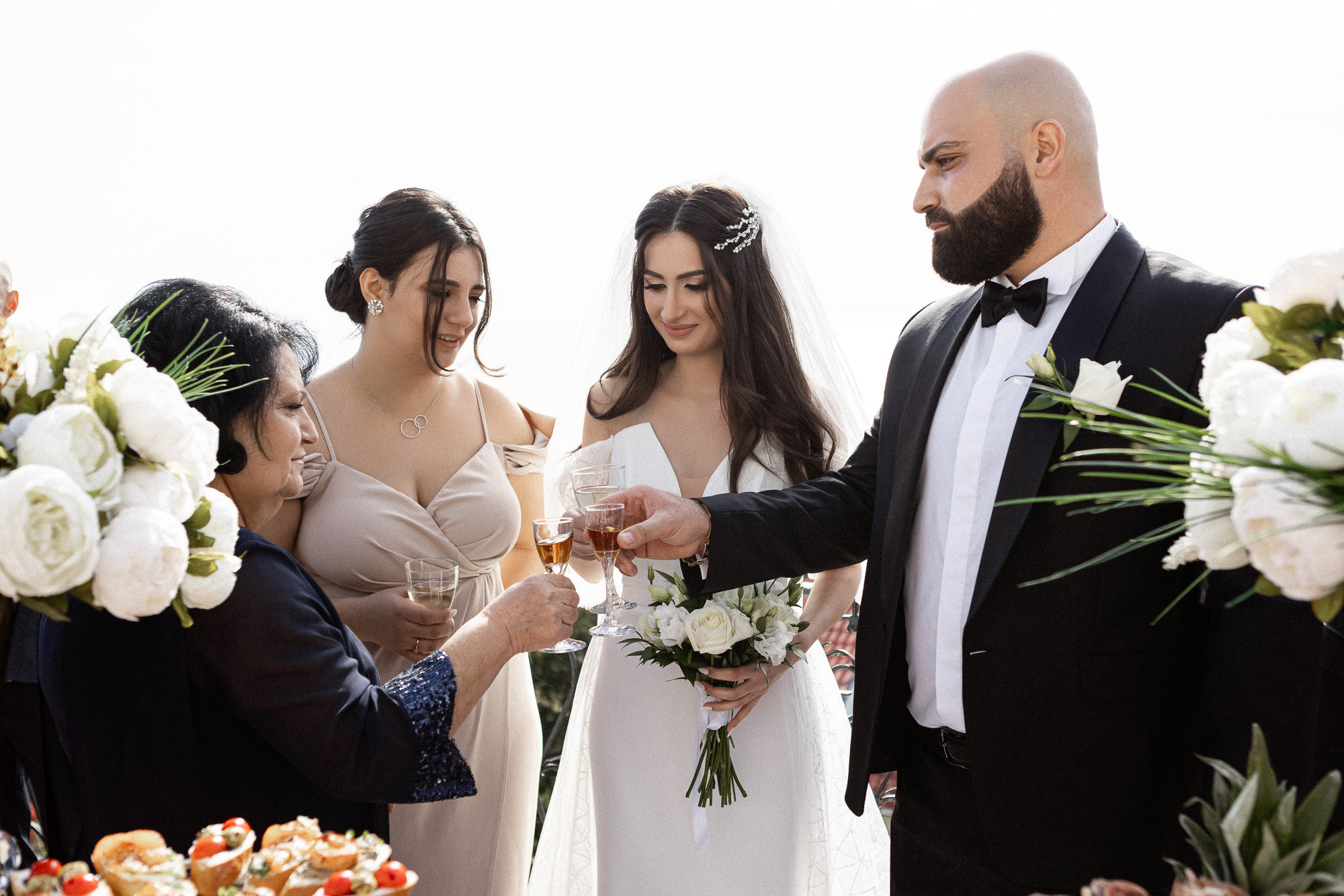 Ваган и Диана - армянская свадьба в Ялте и Симферополе. Свадебный фотограф, фотосъемка в Крыму, Севастополе, Симферополе, Ялте