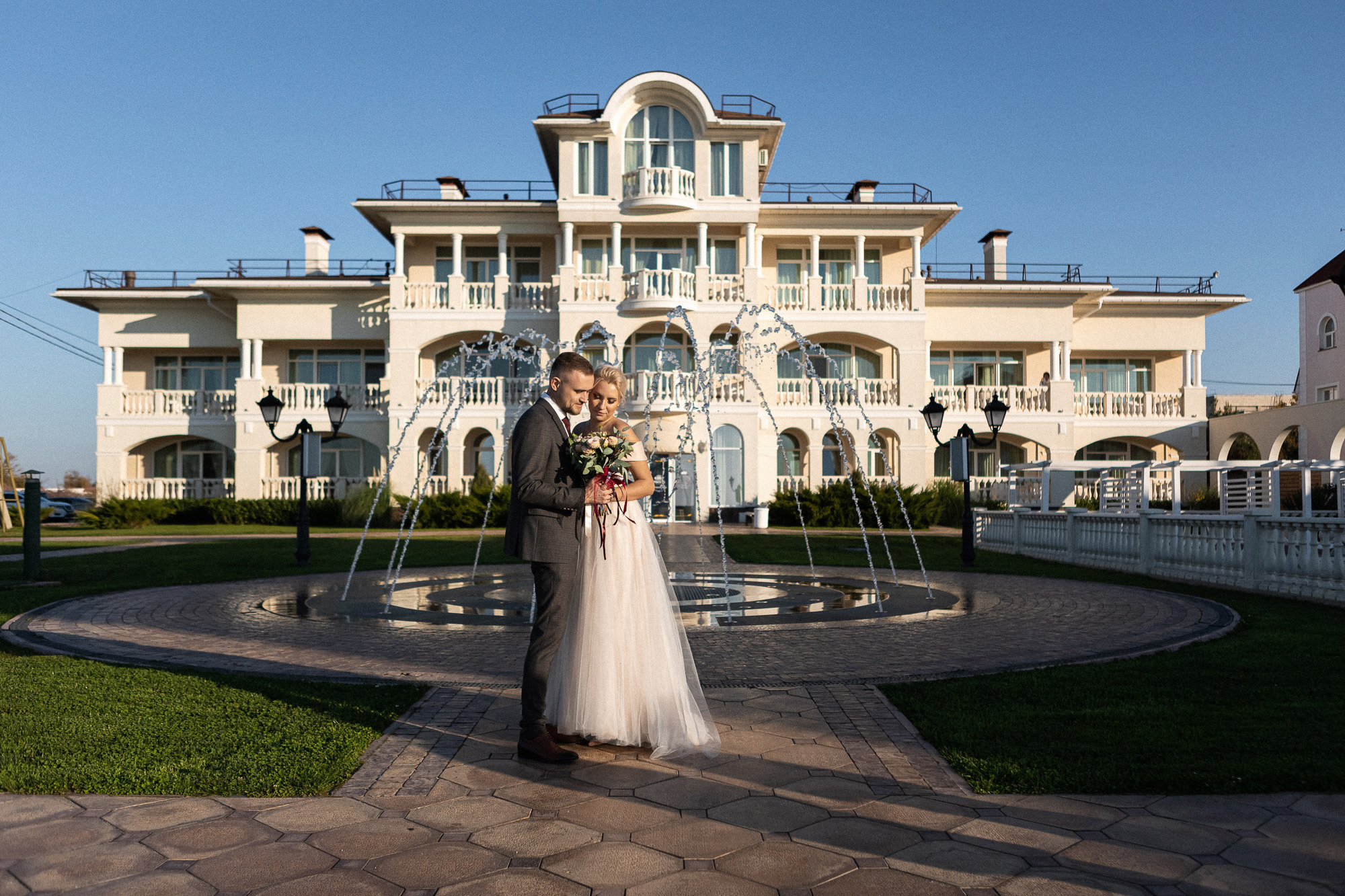 Влад и Ксюша - свадьба для двоих в отеле Превысоковъ. Свадебный фотограф, фотосъемка в Крыму, Севастополе, Симферополе, Ялте