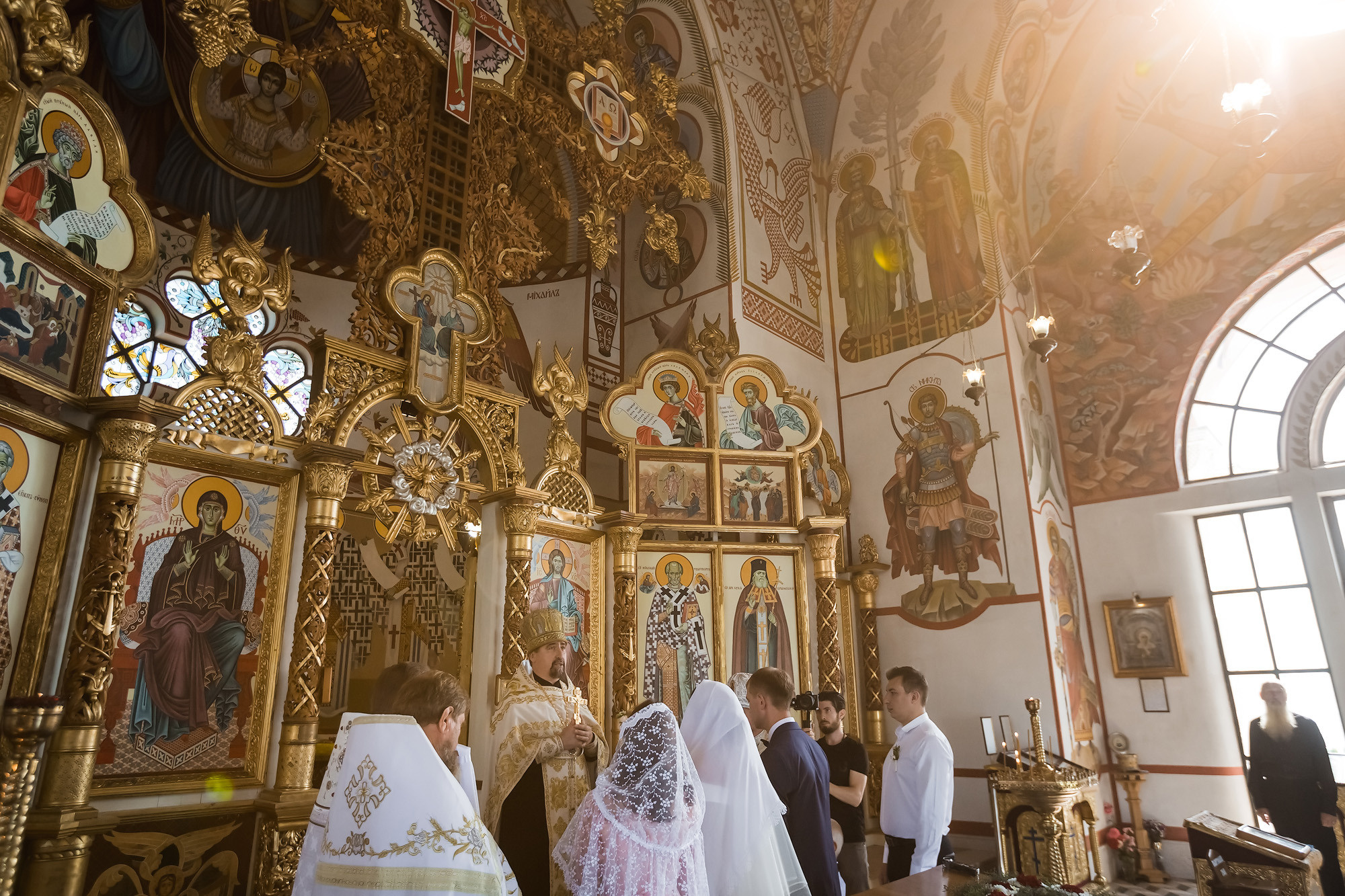 Венчание Петра и Феодосии в Храме-маяке Николая Чудотворца. Свадебный фотограф, фотосъемка в Крыму, Севастополе, Симферополе, Ялте