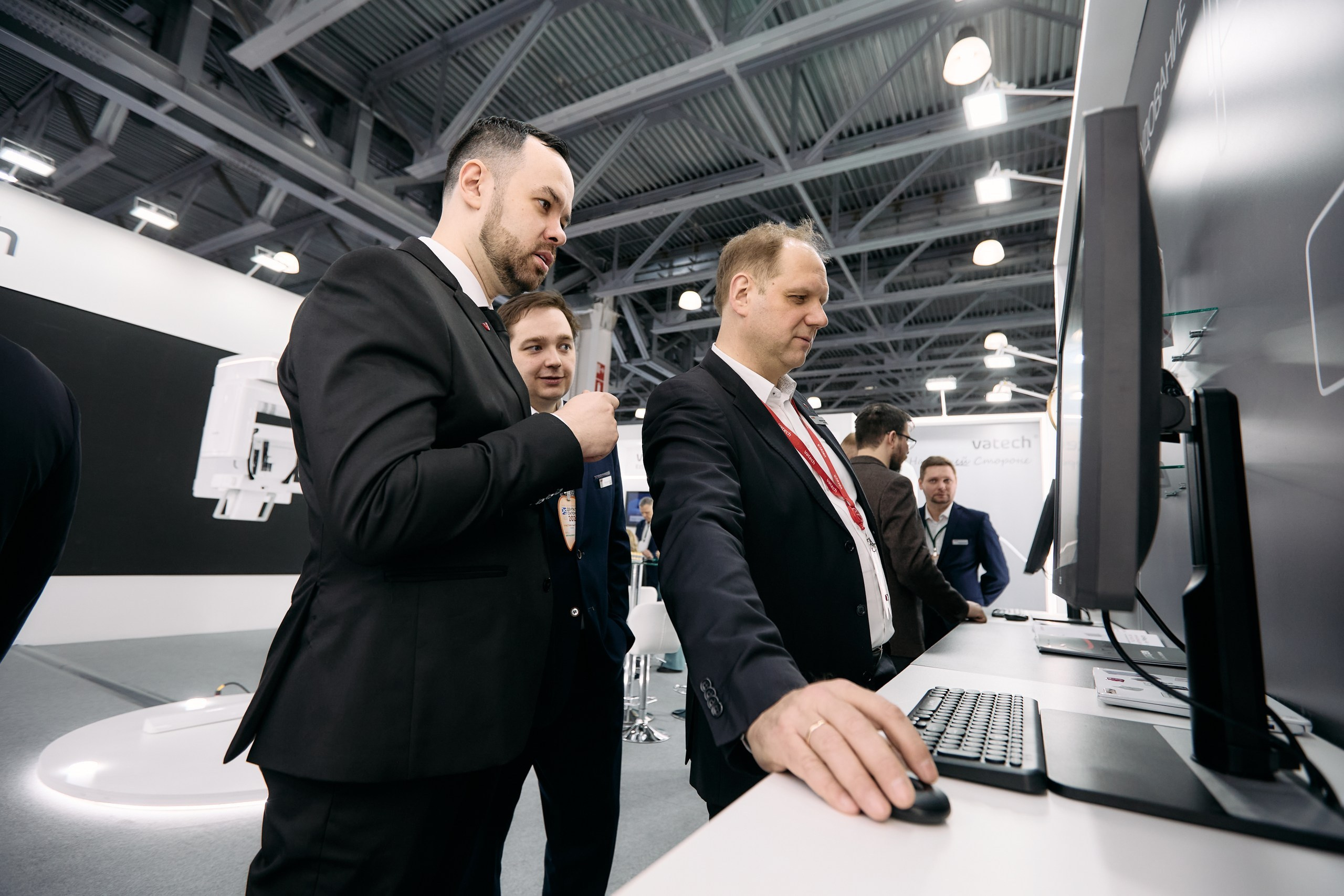 Дентал Салон 2026: Vatech. Свадебный и репортажный фотограф Дмитрий Кононенко