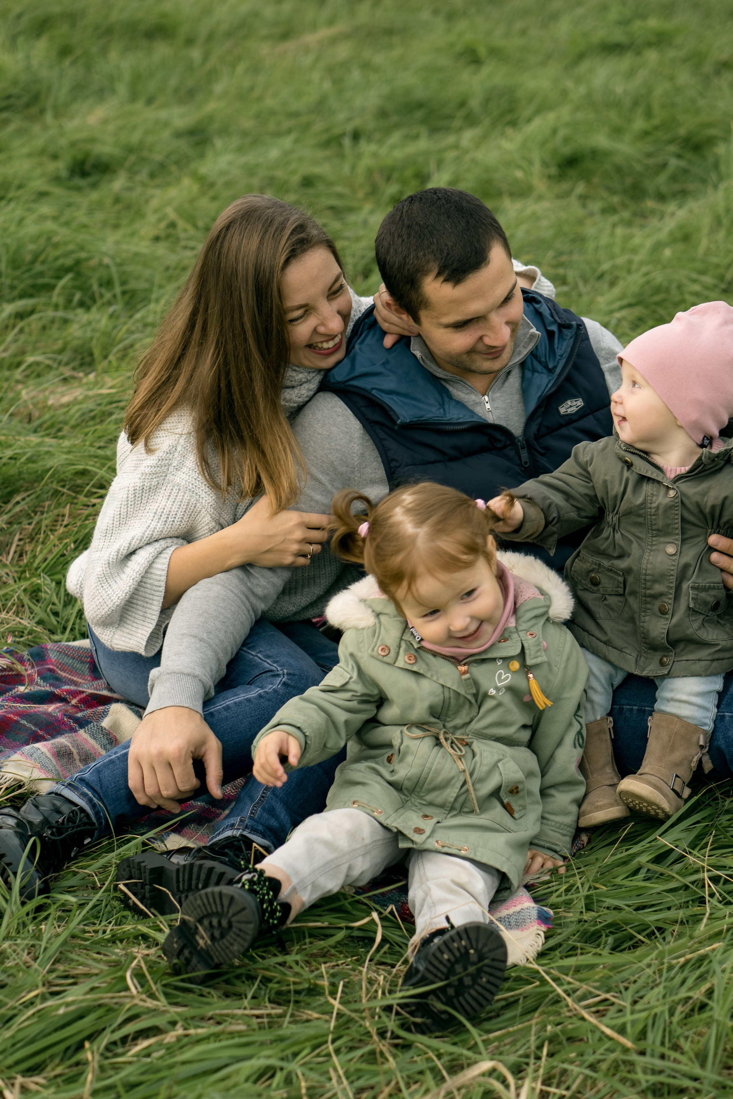 Семья Алеси и Ульяны на природе. Фотограф Ольга Игорева