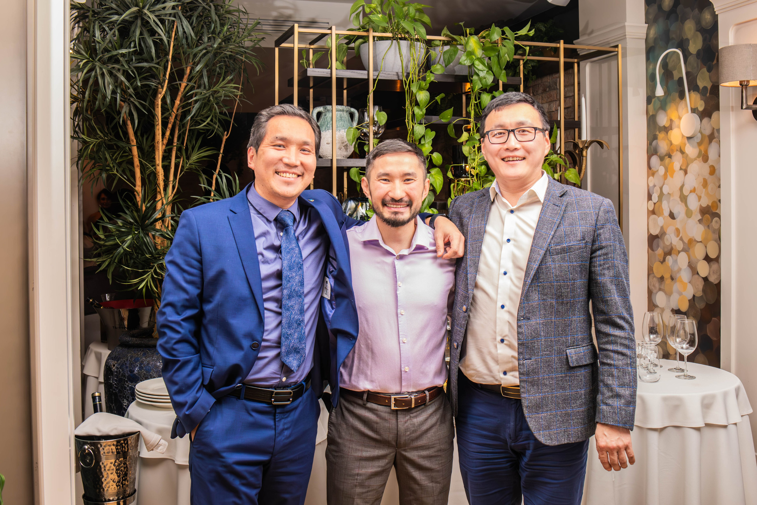 Съёмка в ресторане на День рождения для Булата. Семейный и свадебный фотограф в Москве и Домодедово Анна Авилочкина